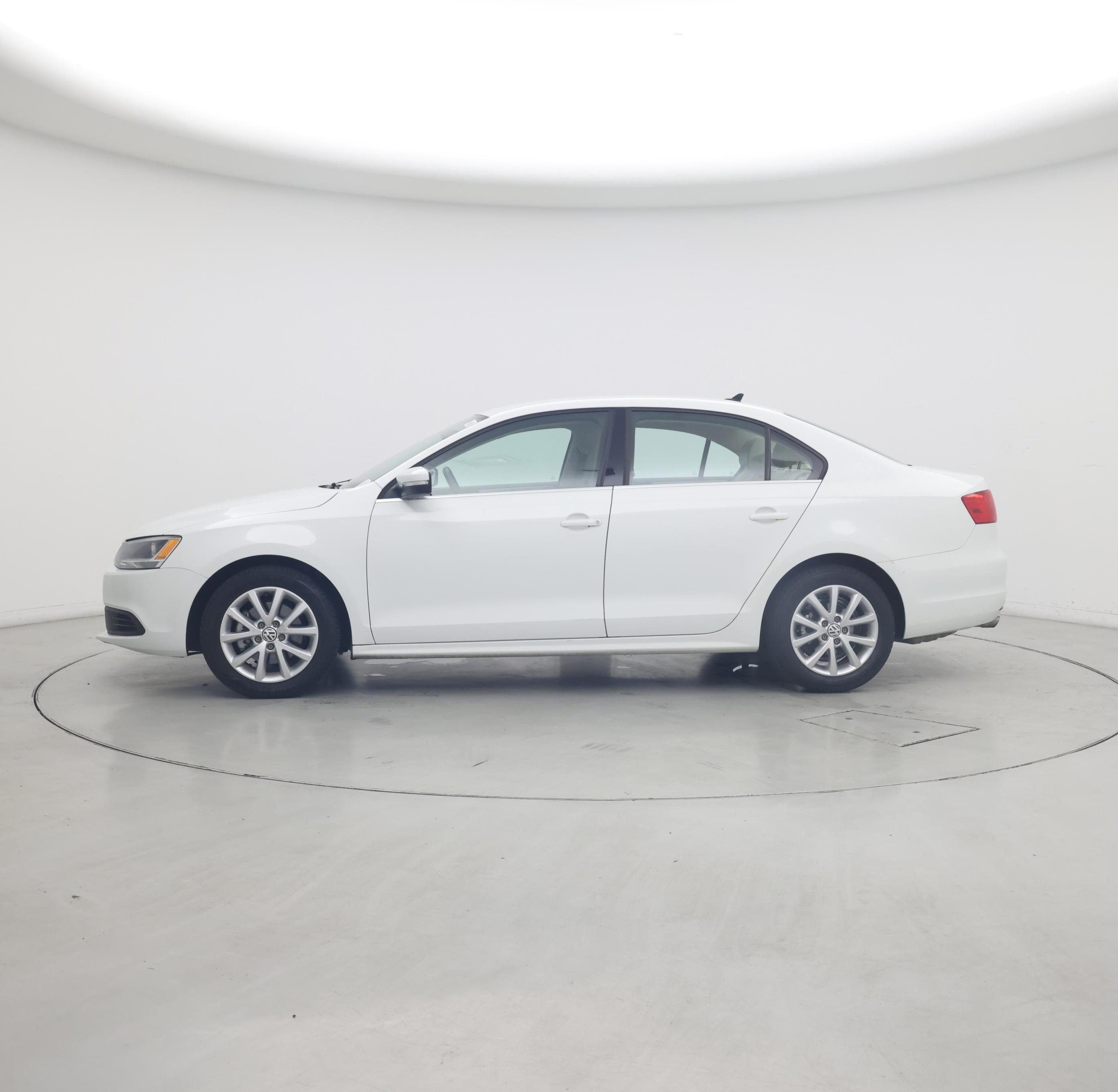 Thumbnail: 2014 Volkswagen Jetta - 3