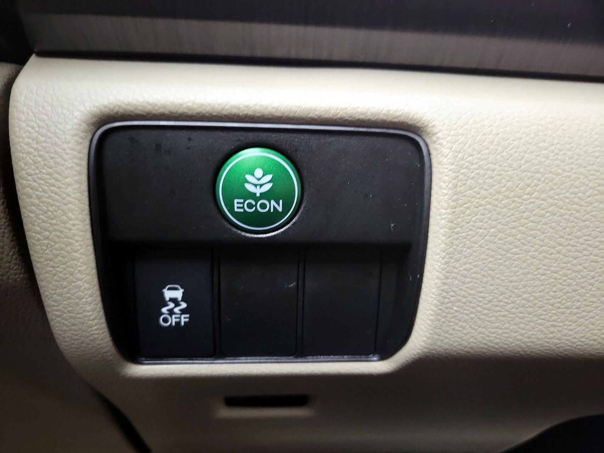 Thumbnail: 2013 Honda Accord - 13