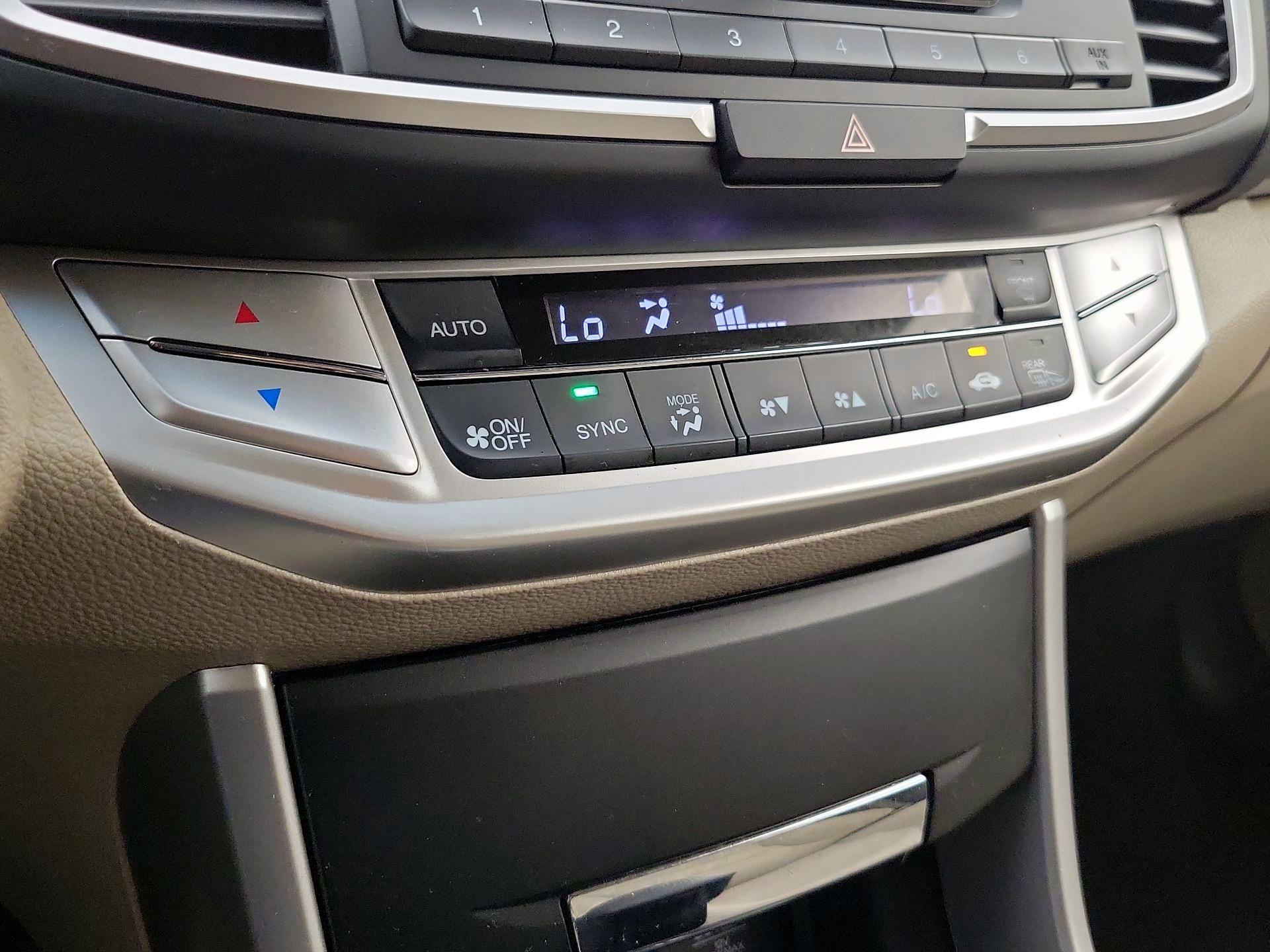 Thumbnail: 2013 Honda Accord - 16