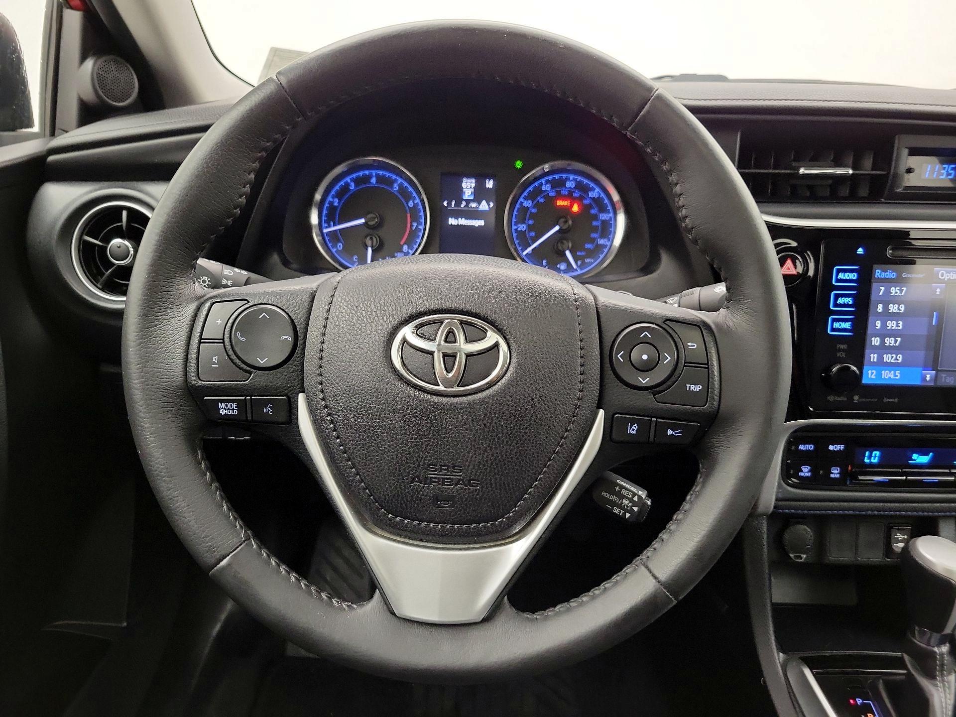 Thumbnail: 2017 Toyota Corolla - 10