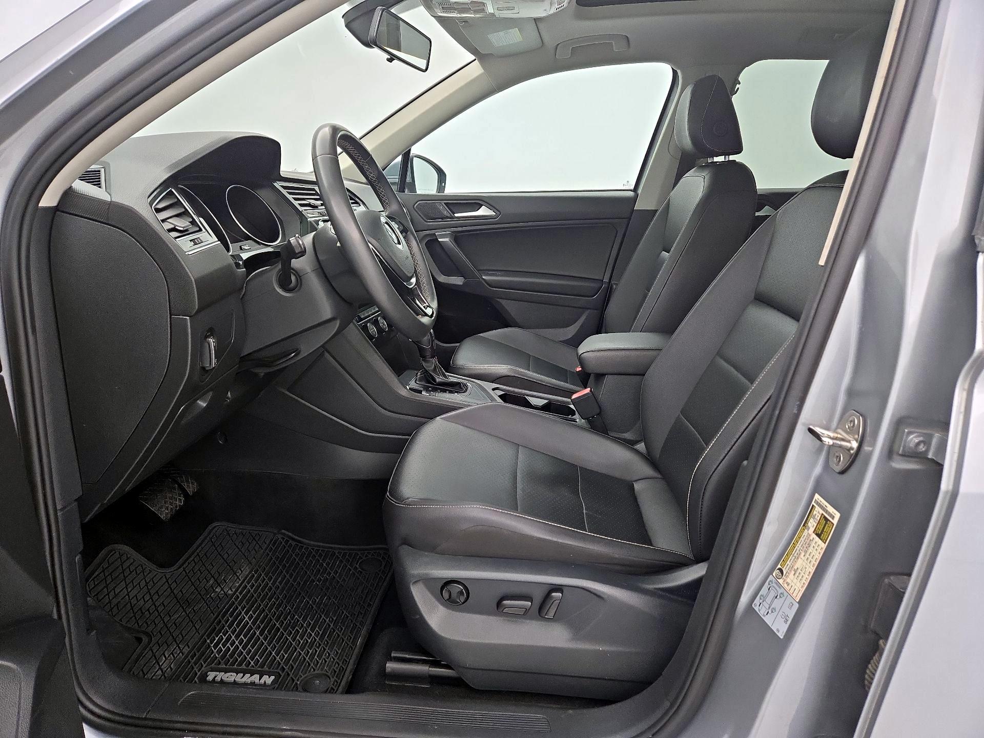 Thumbnail: 2021 Volkswagen Tiguan - 11