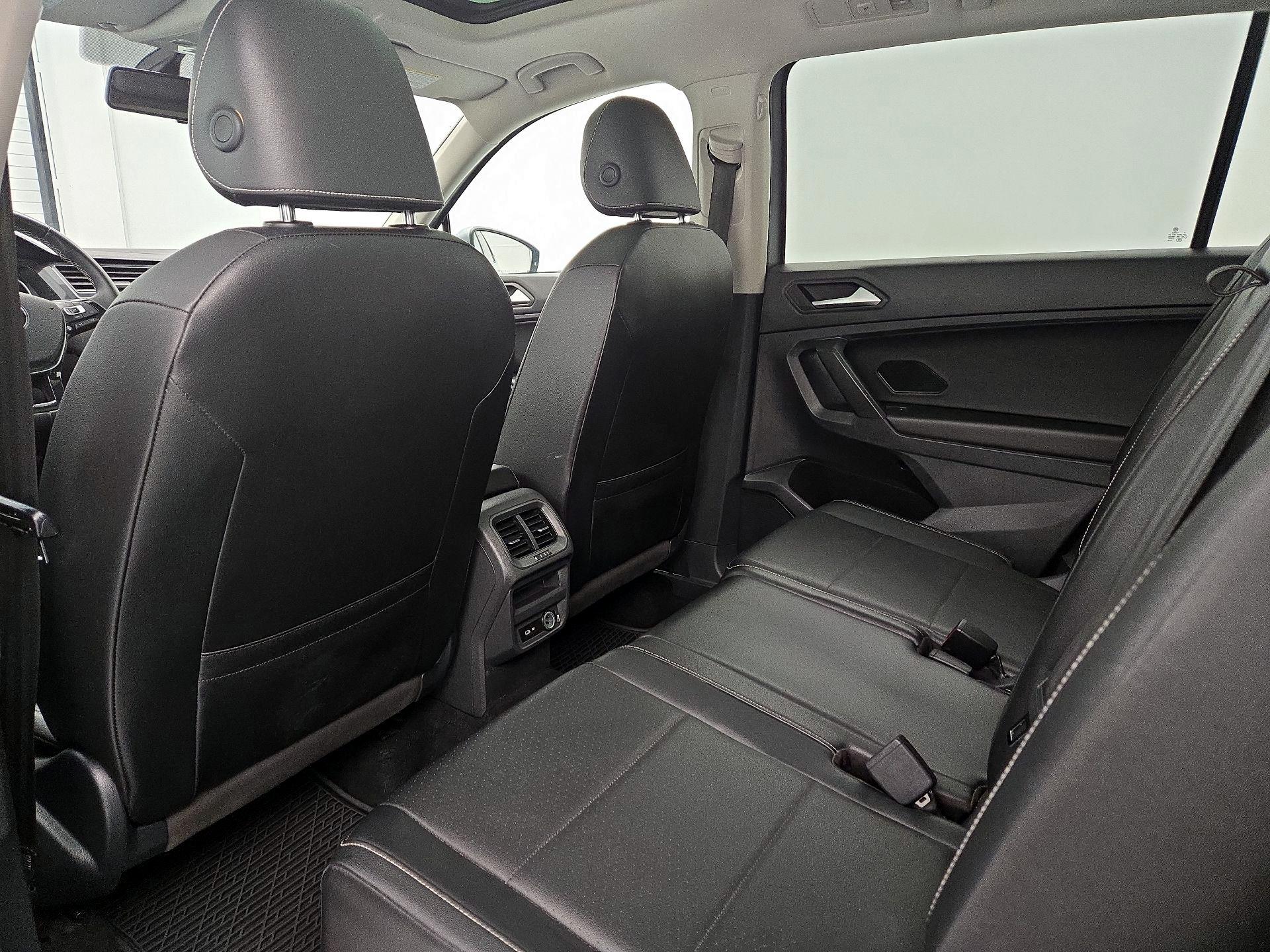Thumbnail: 2021 Volkswagen Tiguan - 20