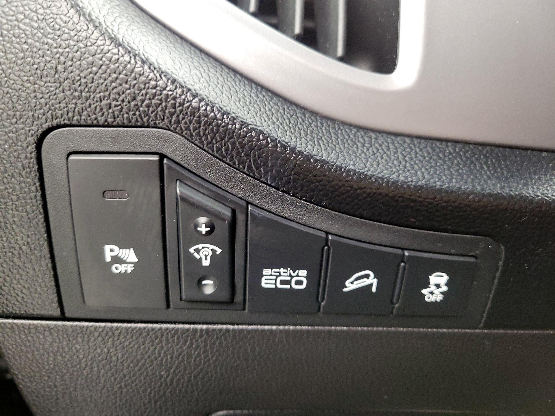 Thumbnail: 2015 Kia Sportage - 13