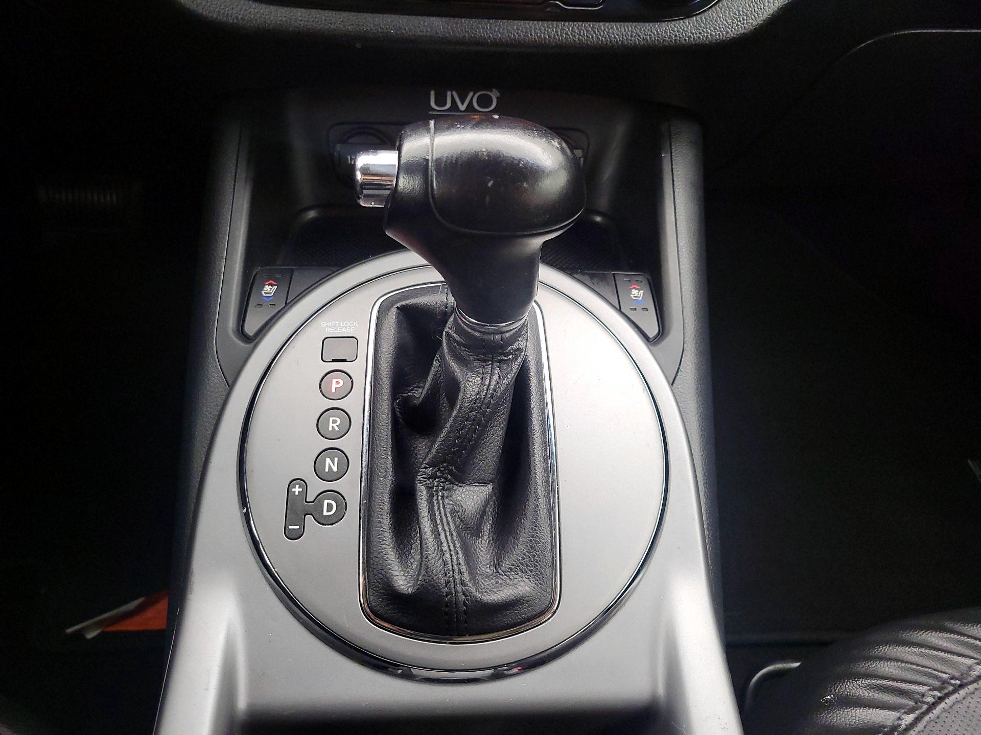 Thumbnail: 2015 Kia Sportage - 18