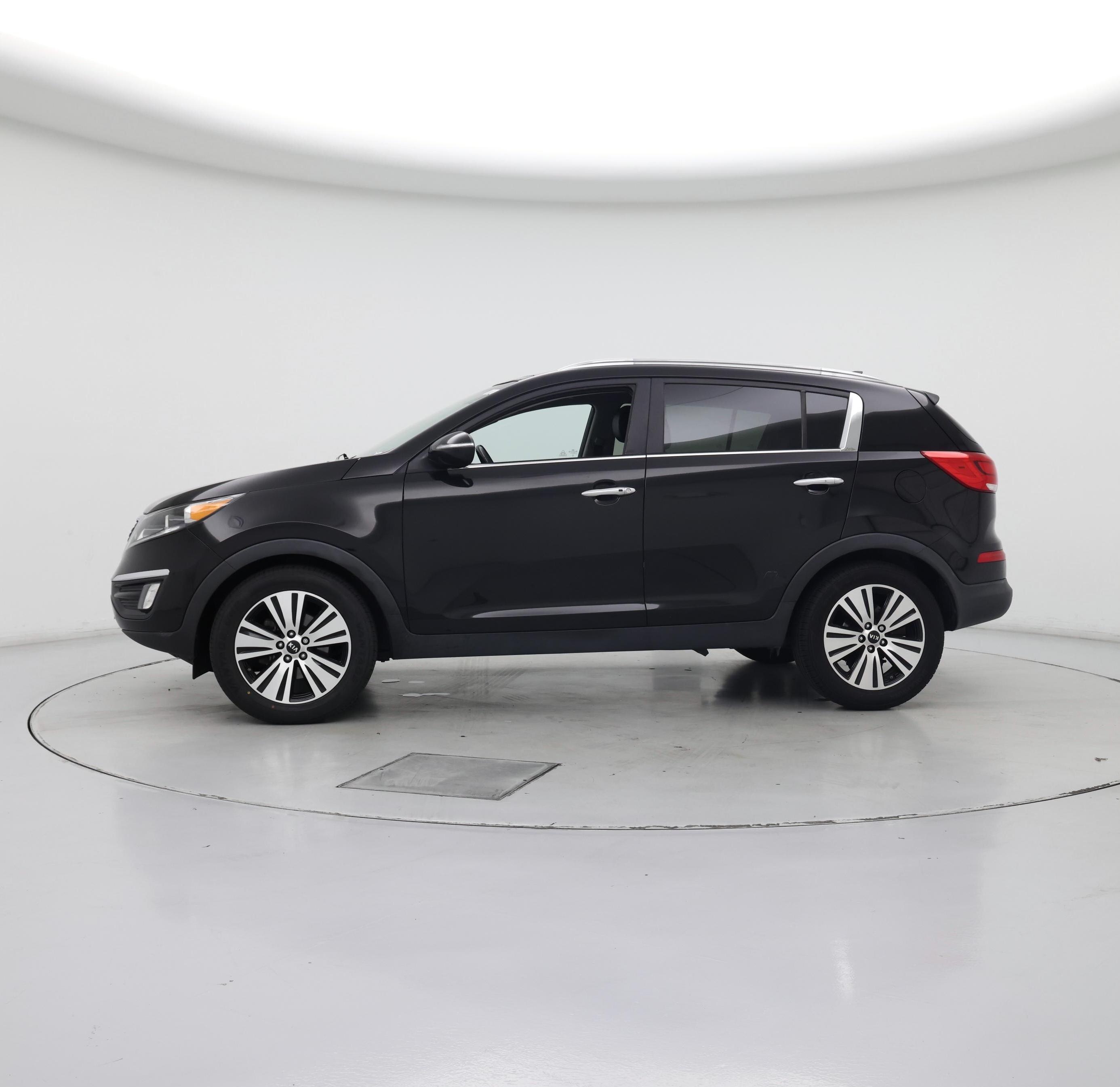 Thumbnail: 2015 Kia Sportage - 3
