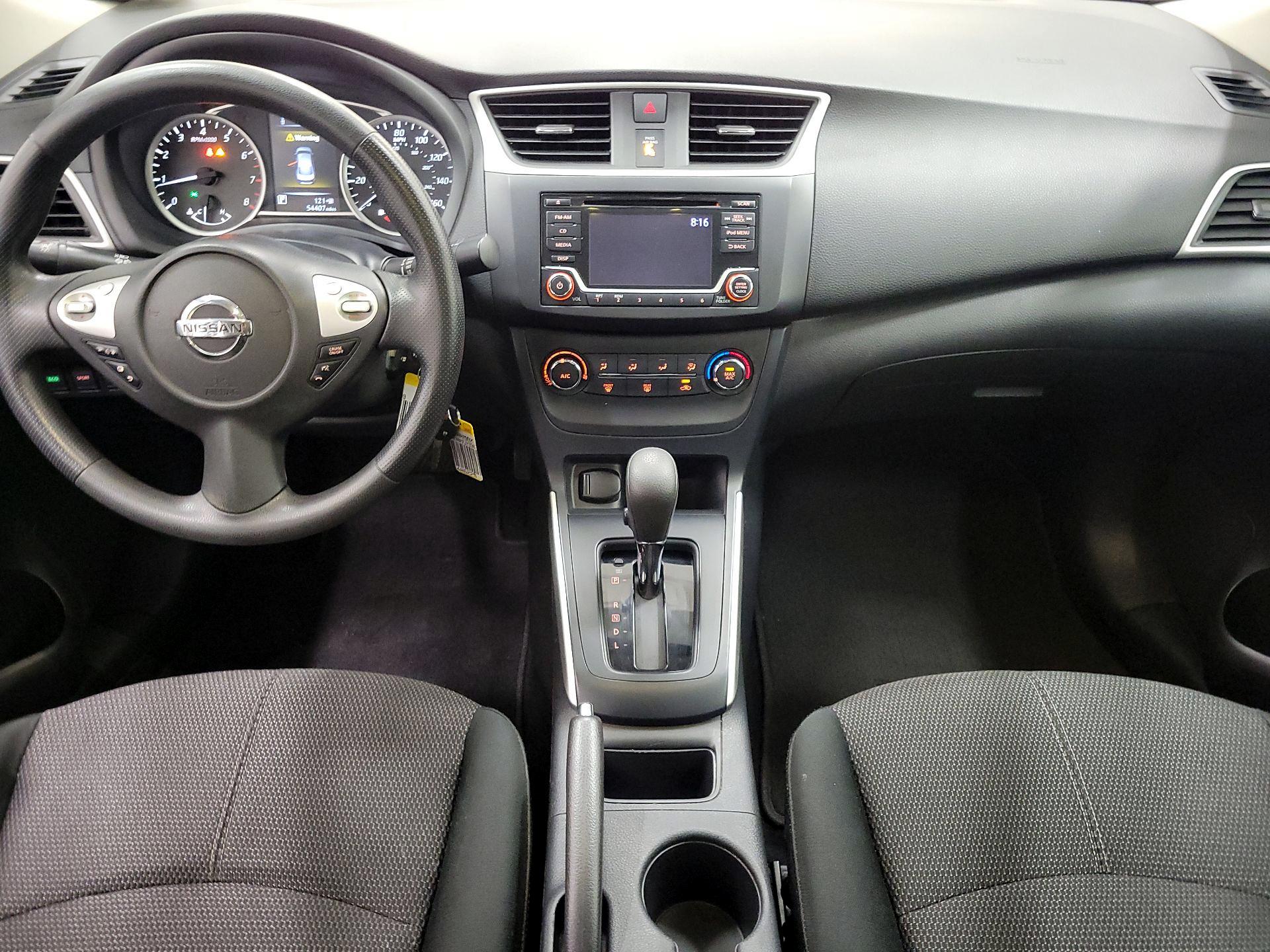 Thumbnail: 2018 Nissan Sentra - 9