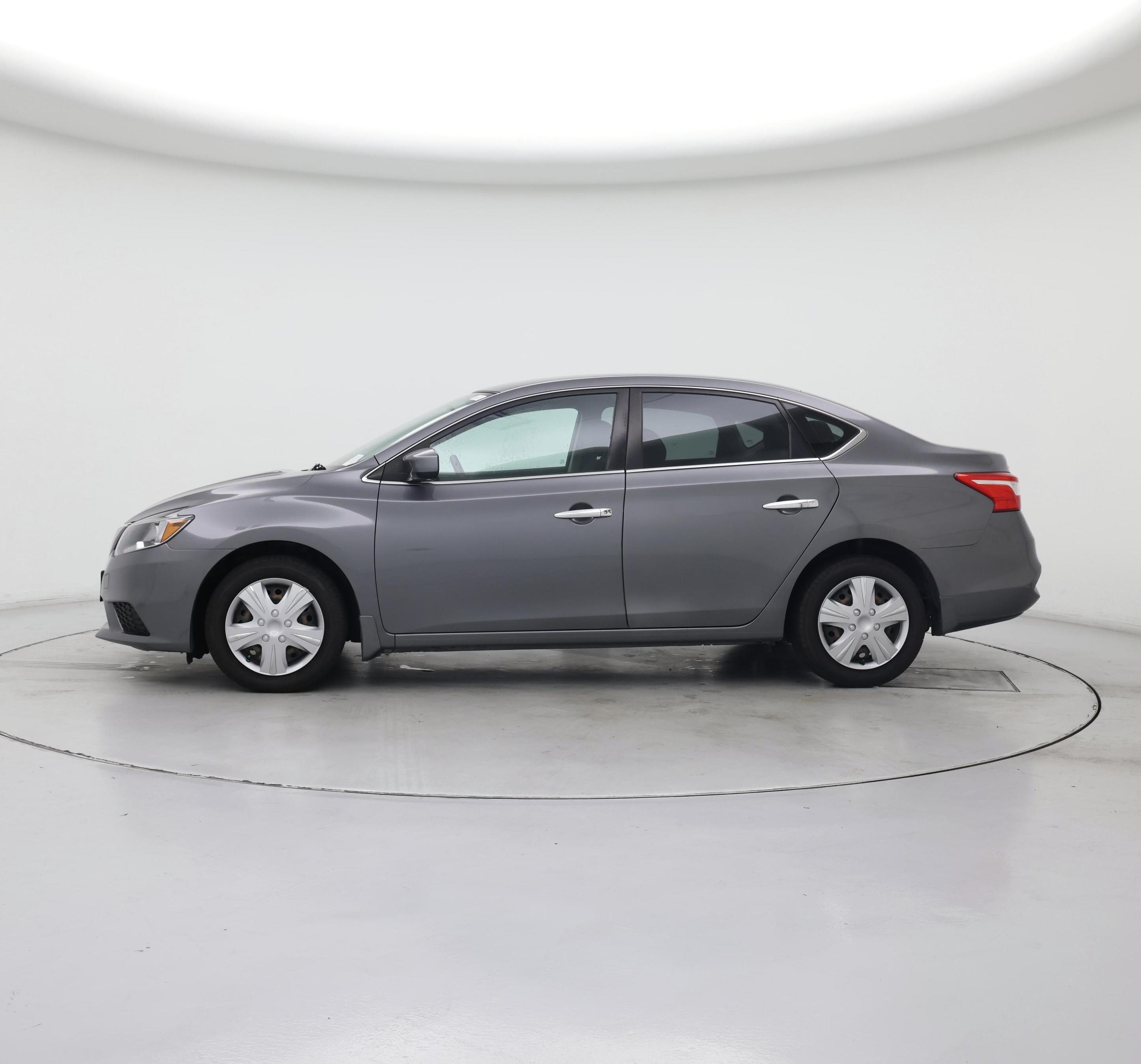 Thumbnail: 2018 Nissan Sentra - 3