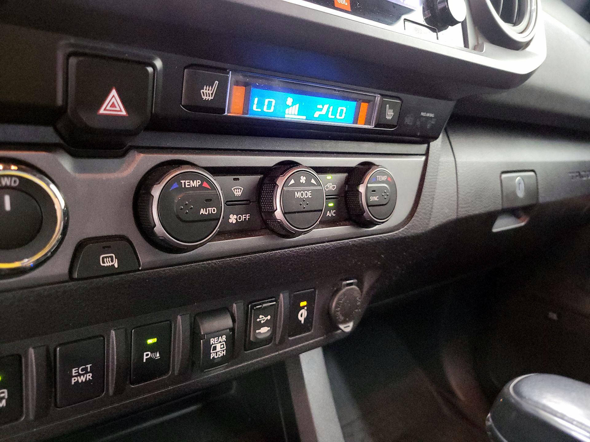 Thumbnail: 2019 Toyota Tacoma - 16
