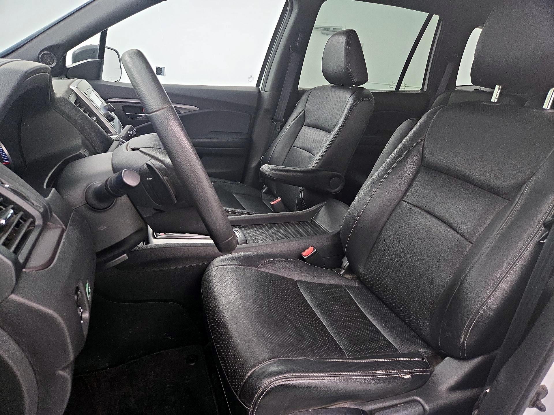 Thumbnail: 2019 Honda Passport - 11