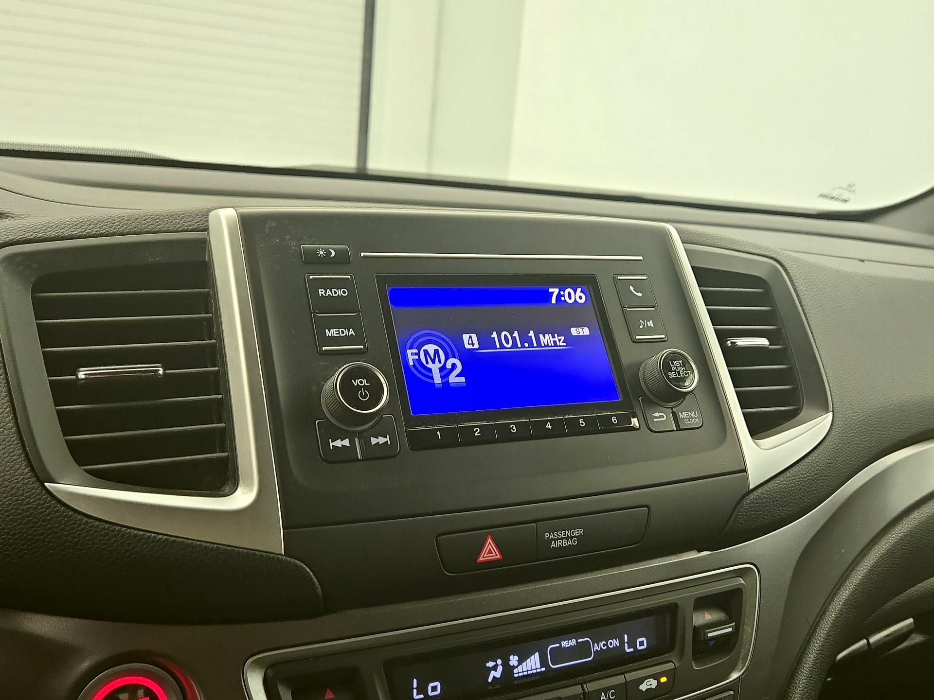Thumbnail: 2019 Honda Passport - 15