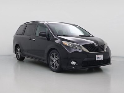 Black 2017 Toyota Sienna SE