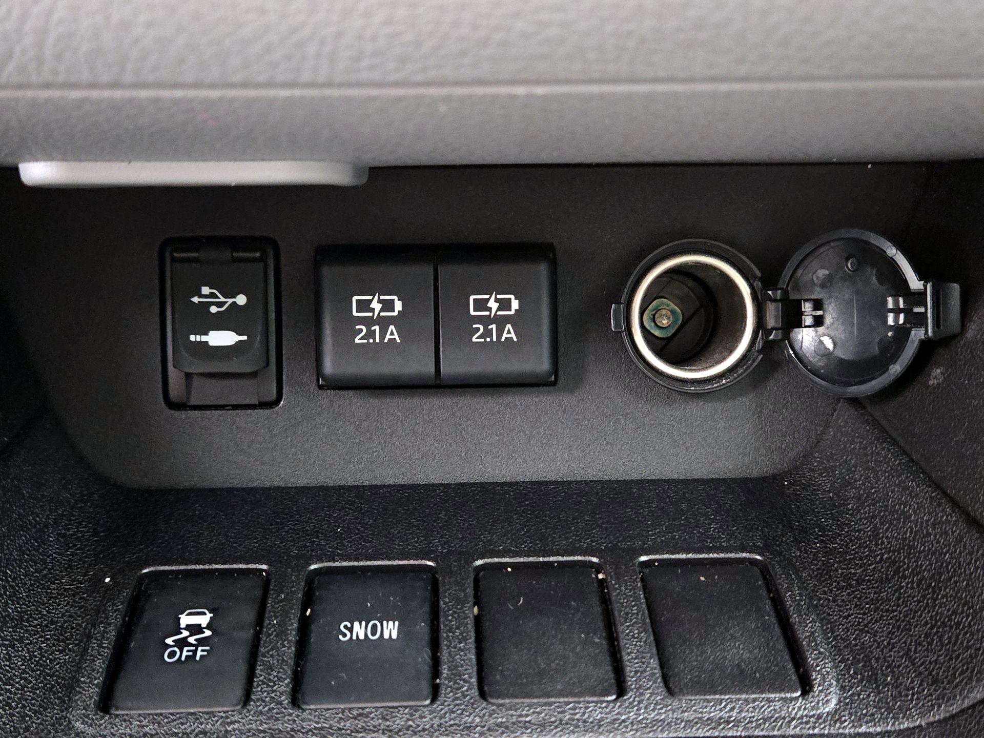 Thumbnail: 2019 Toyota Highlander - 18