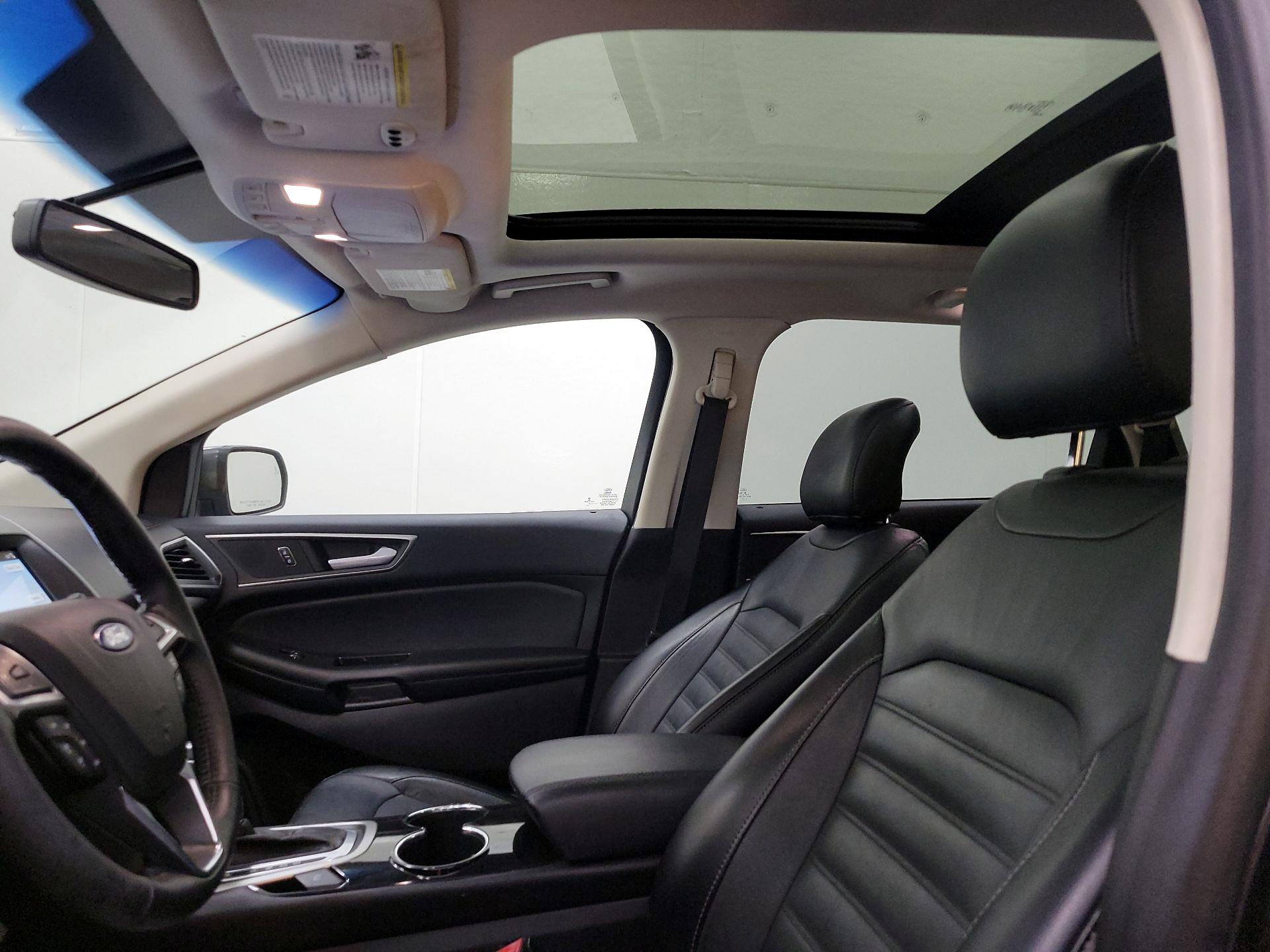 Thumbnail: 2017 Ford Edge - 20