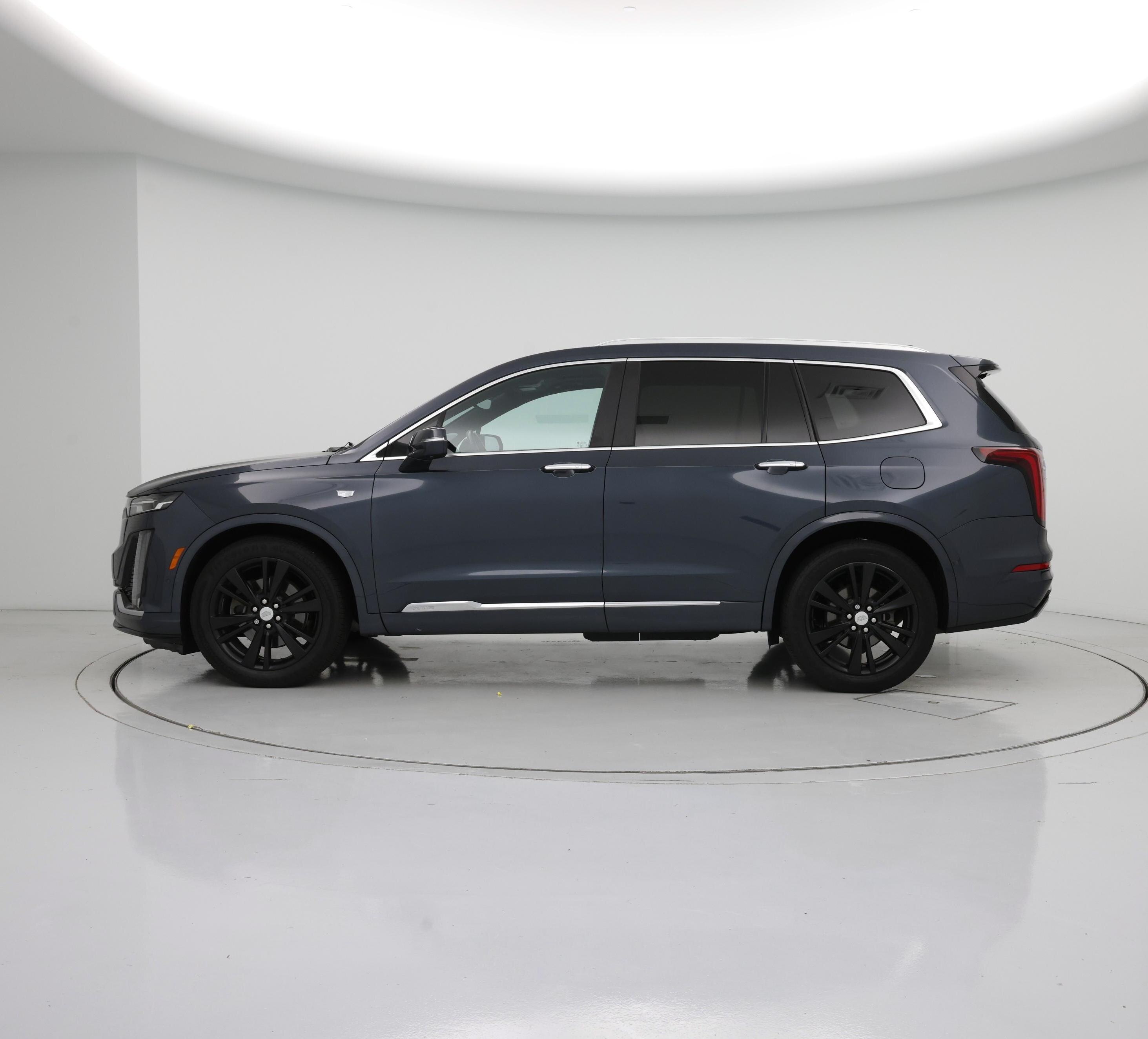 Thumbnail: 2020 Cadillac XT6 - 3