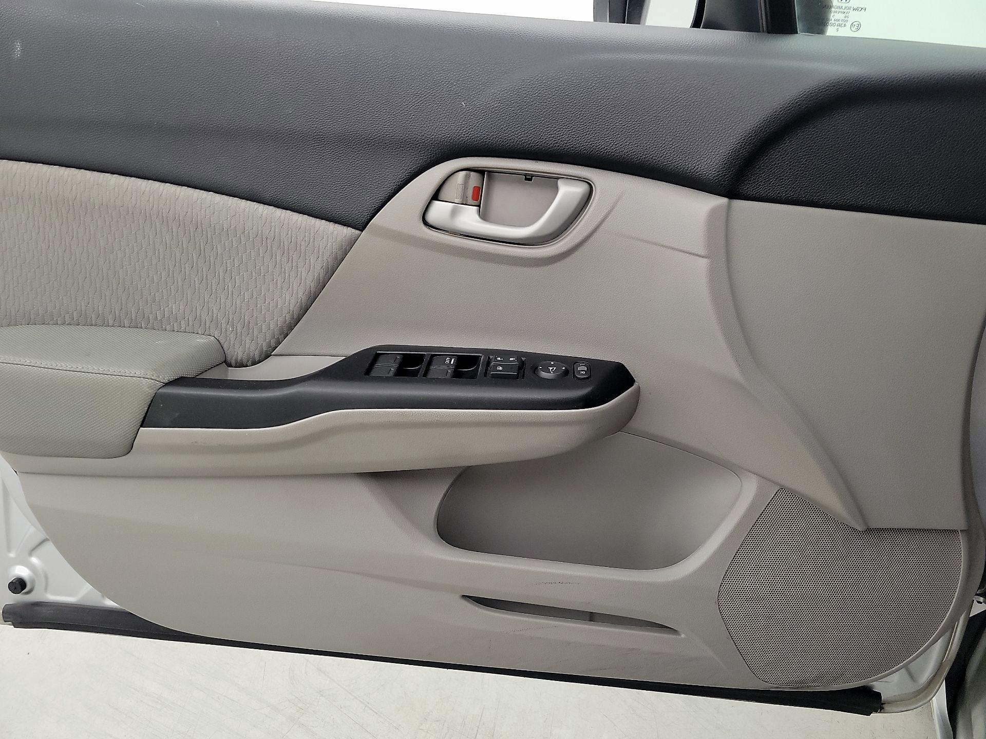 Thumbnail: 2015 Honda Civic - 12