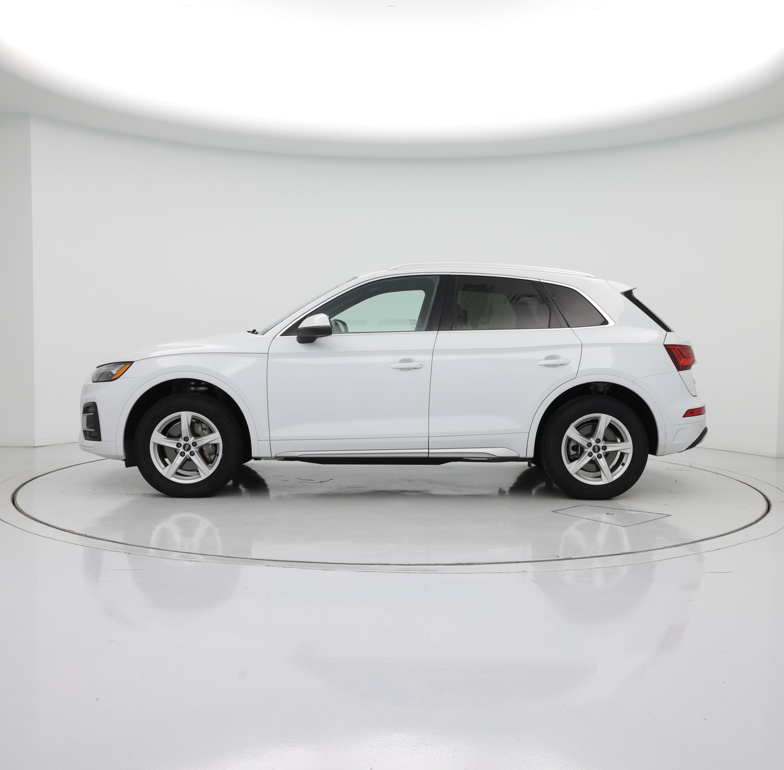 Thumbnail: 2021 Audi Q5 - 3