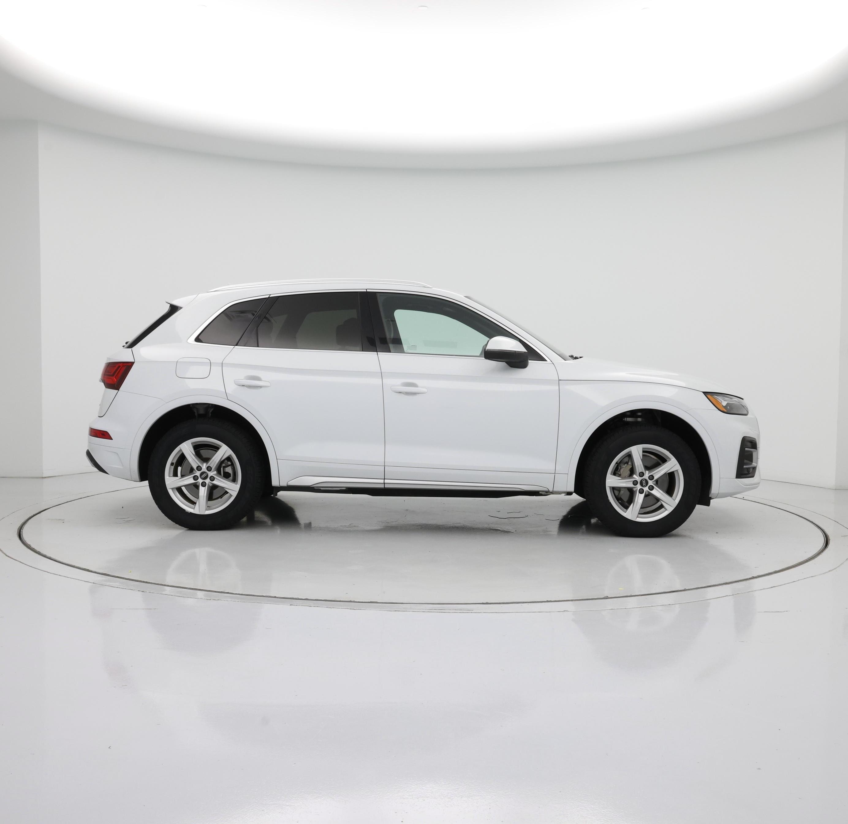 Thumbnail: 2021 Audi Q5 - 7