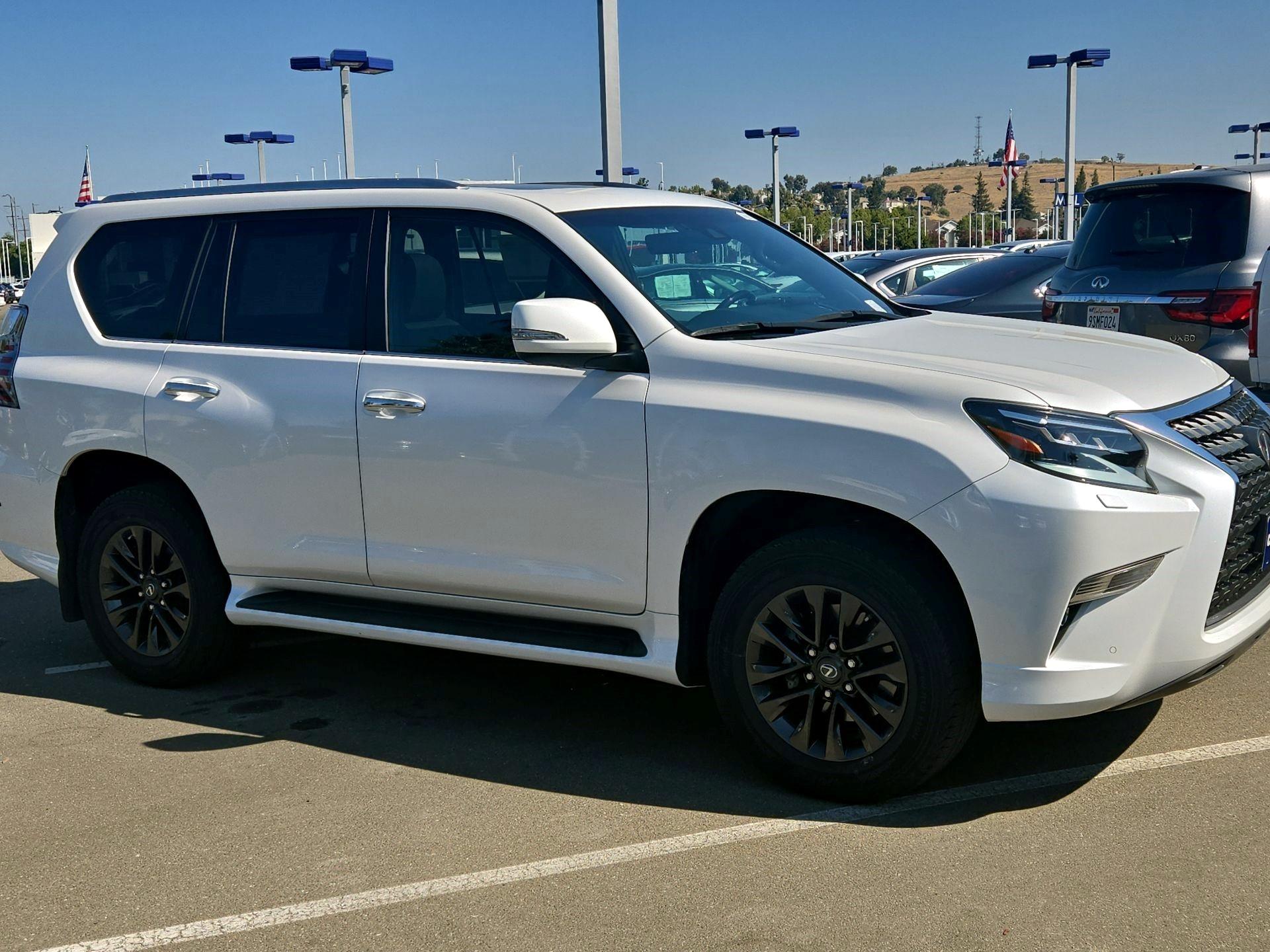 Thumbnail: 2020 Lexus GX - 1