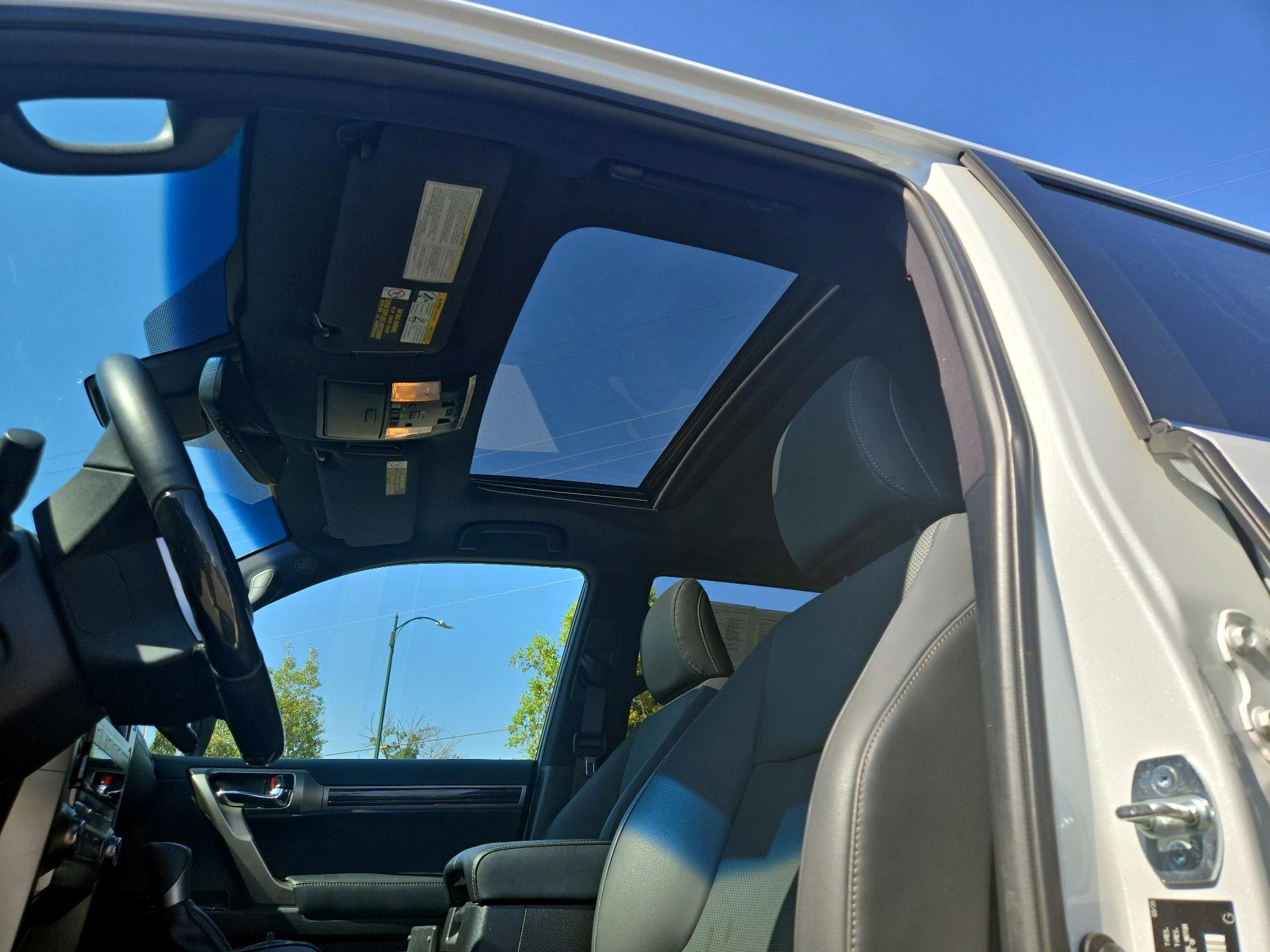 Thumbnail: 2020 Lexus GX - 18