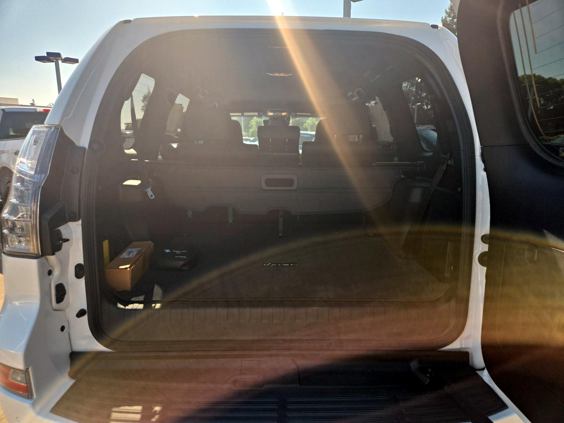 Thumbnail: 2020 Lexus GX - 20