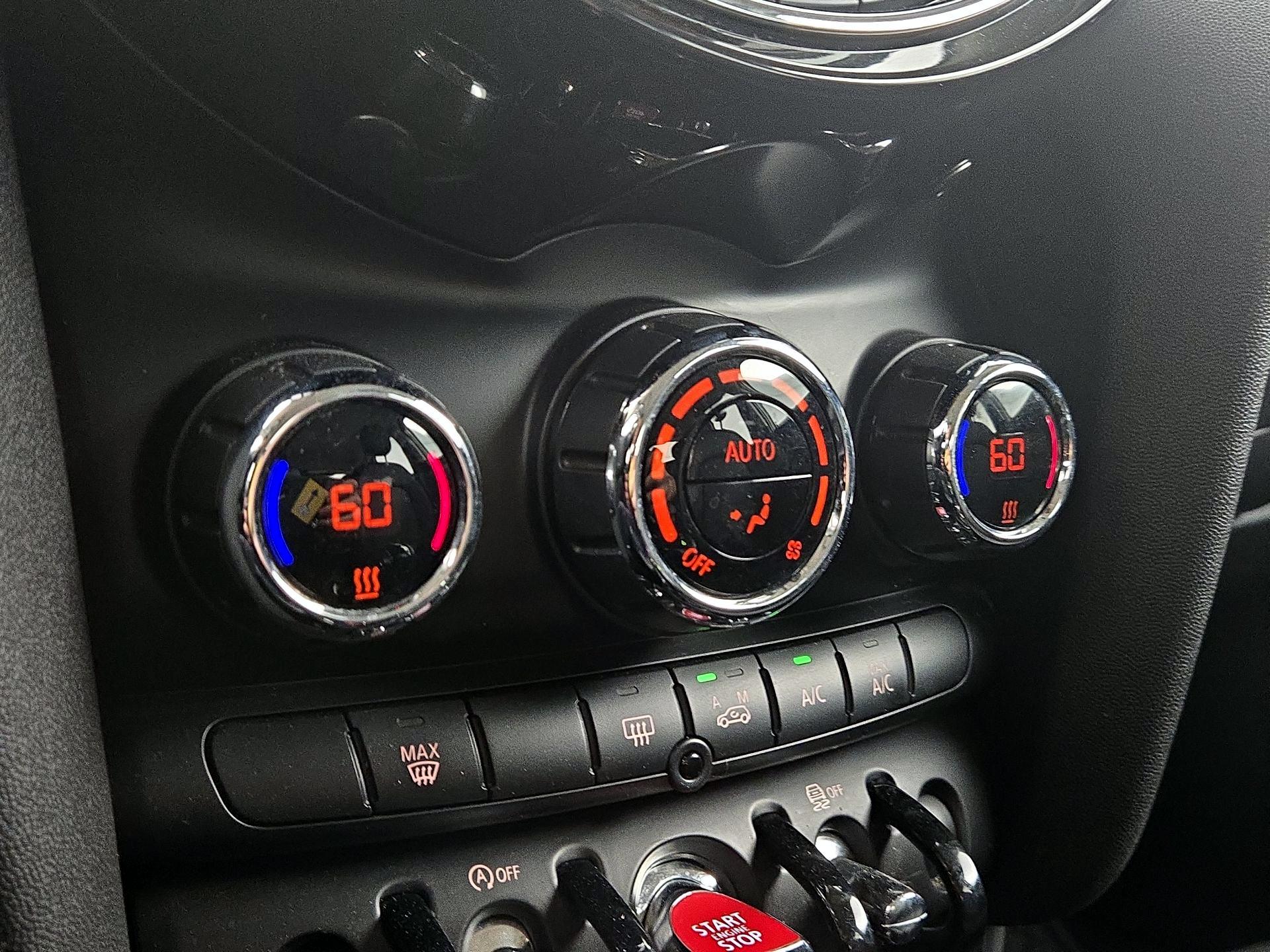 Thumbnail: 2017 MINI Cooper Hardtop - 15