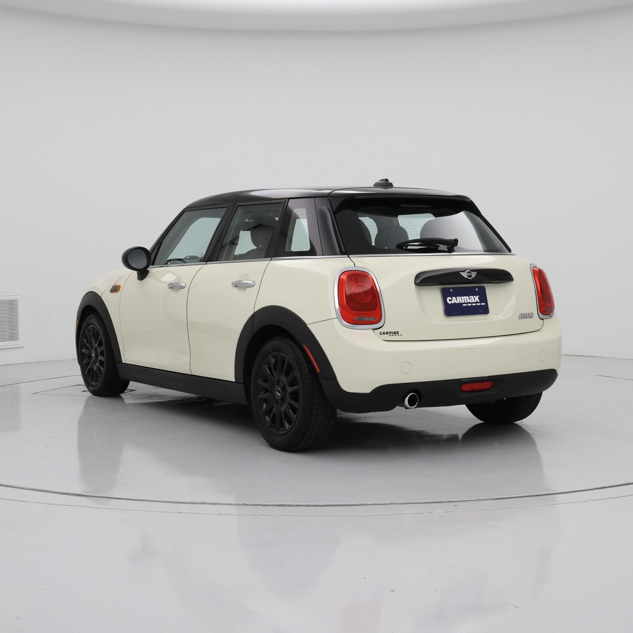 Thumbnail: 2017 MINI Cooper Hardtop - 2