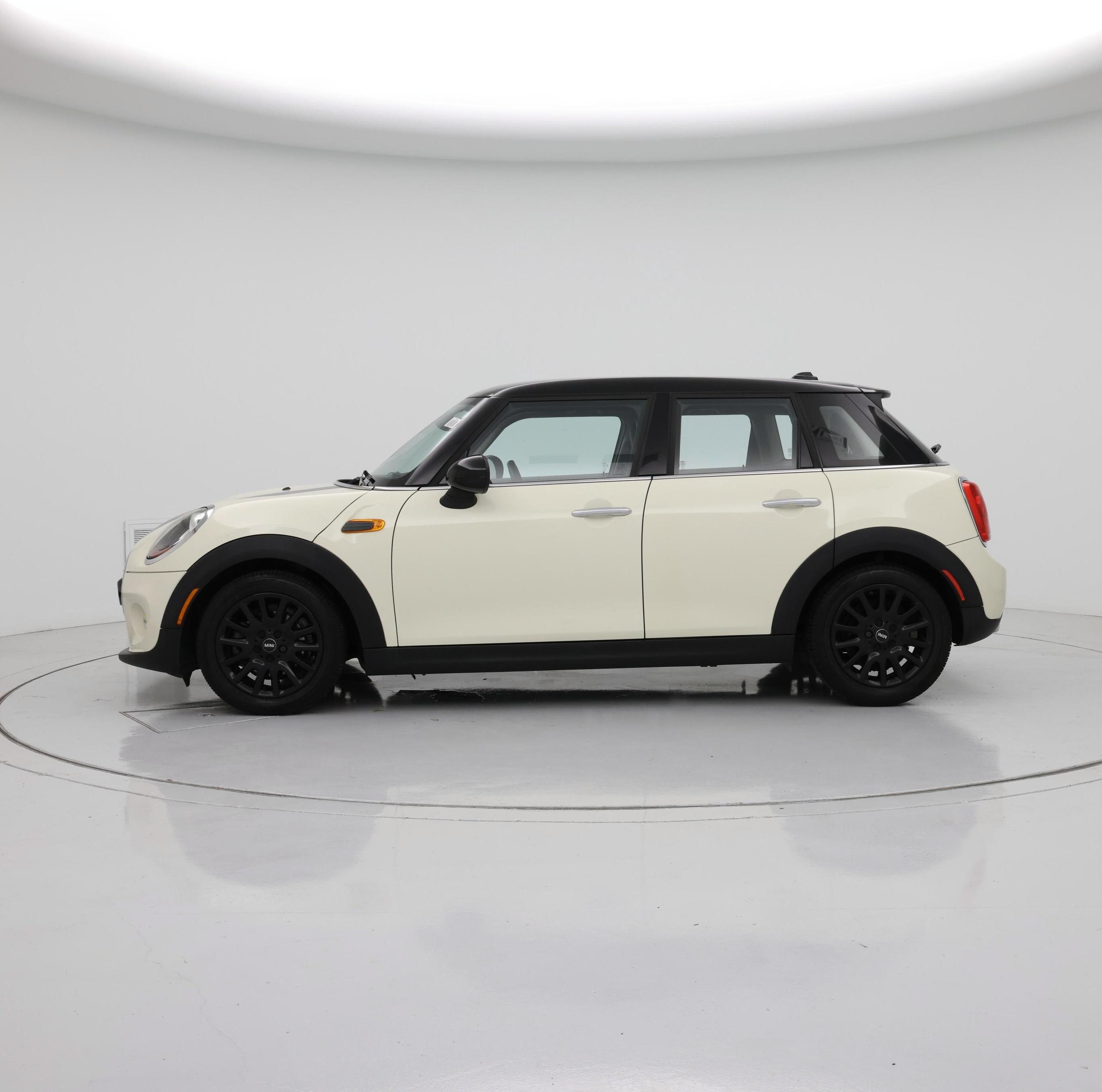 Thumbnail: 2017 MINI Cooper Hardtop - 3