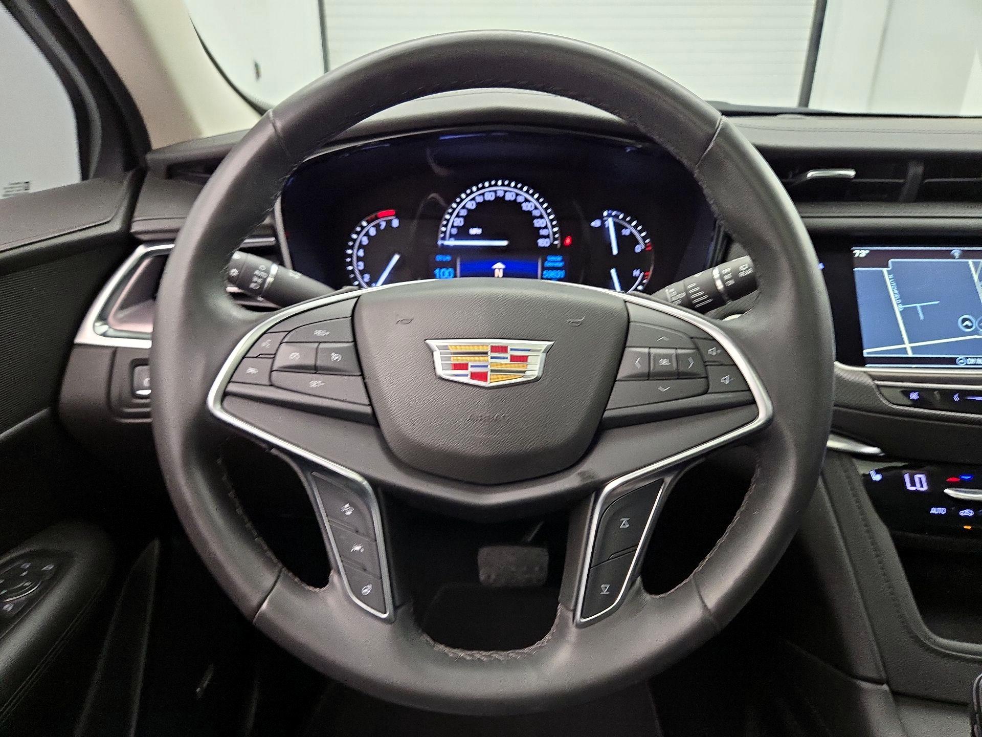 Thumbnail: 2018 Cadillac XT5 - 10