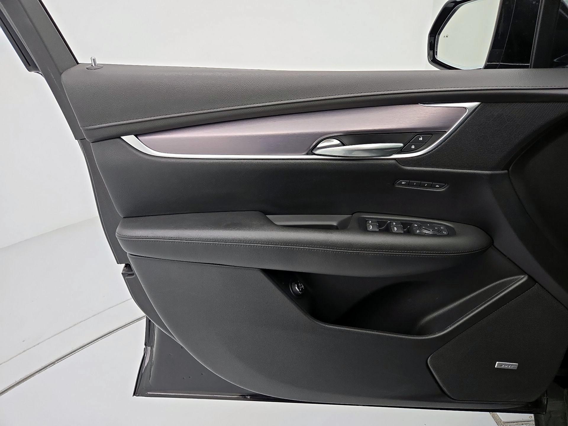 Thumbnail: 2018 Cadillac XT5 - 12