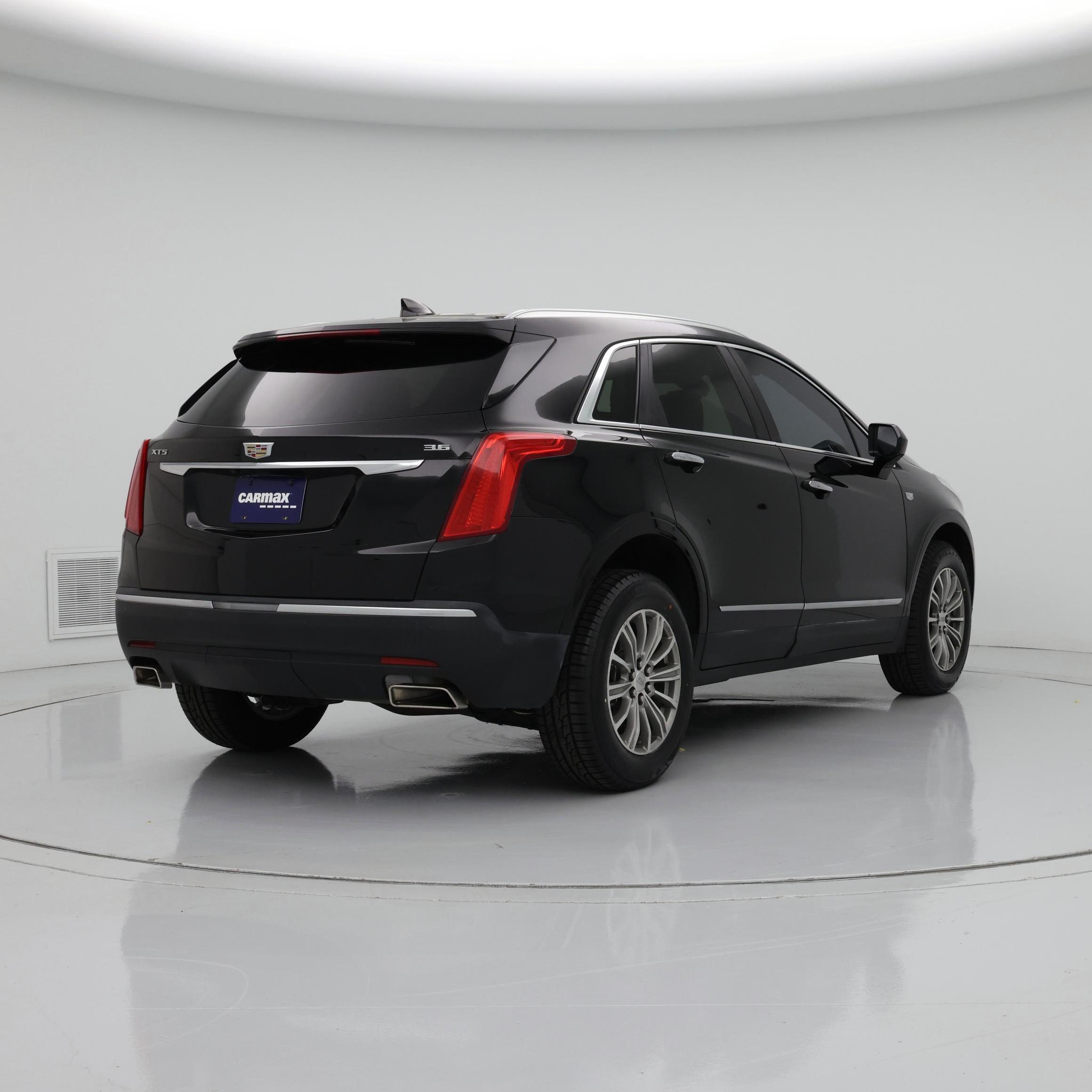 Thumbnail: 2018 Cadillac XT5 - 8