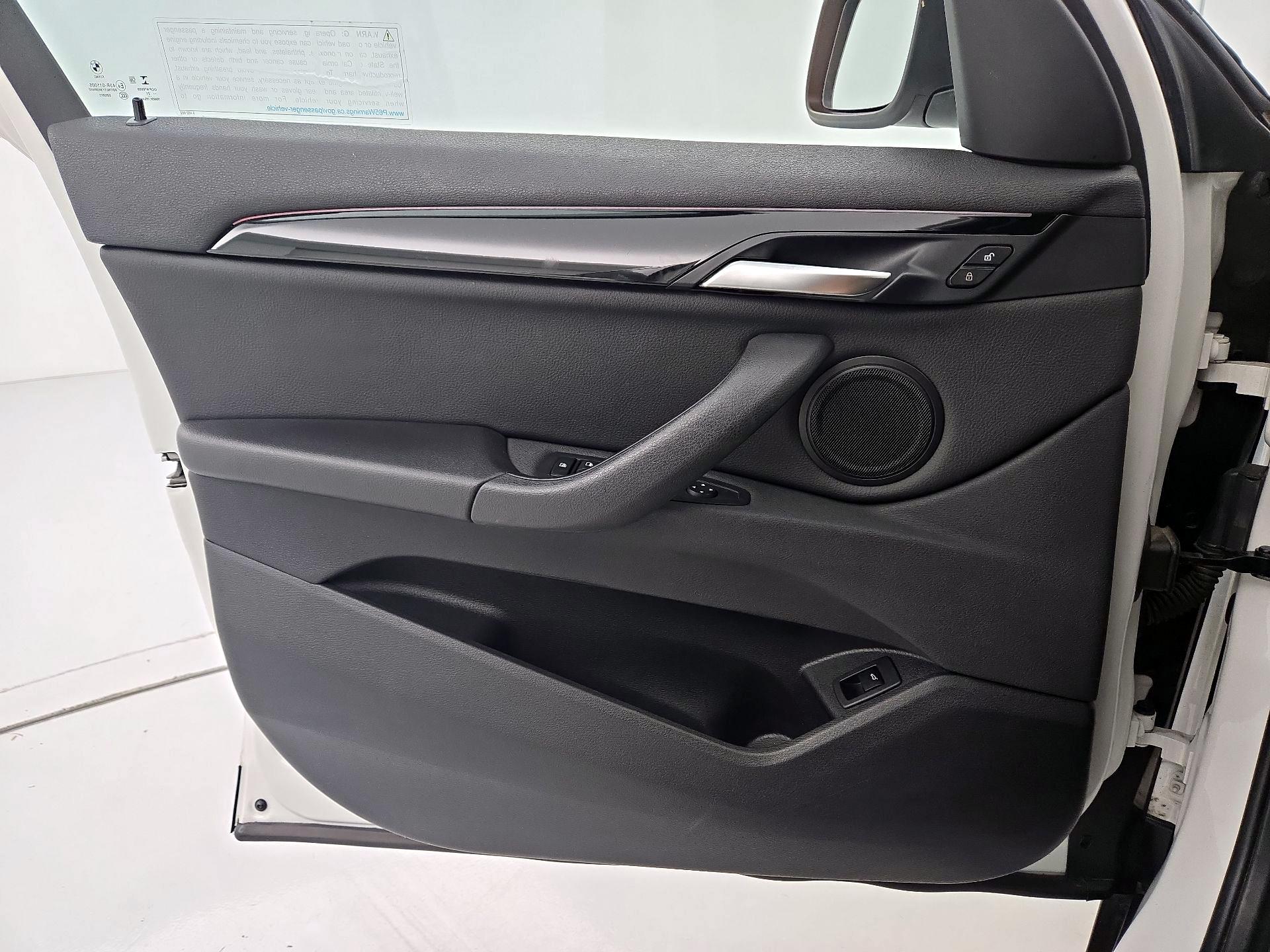 Thumbnail: 2021 BMW X1 - 12