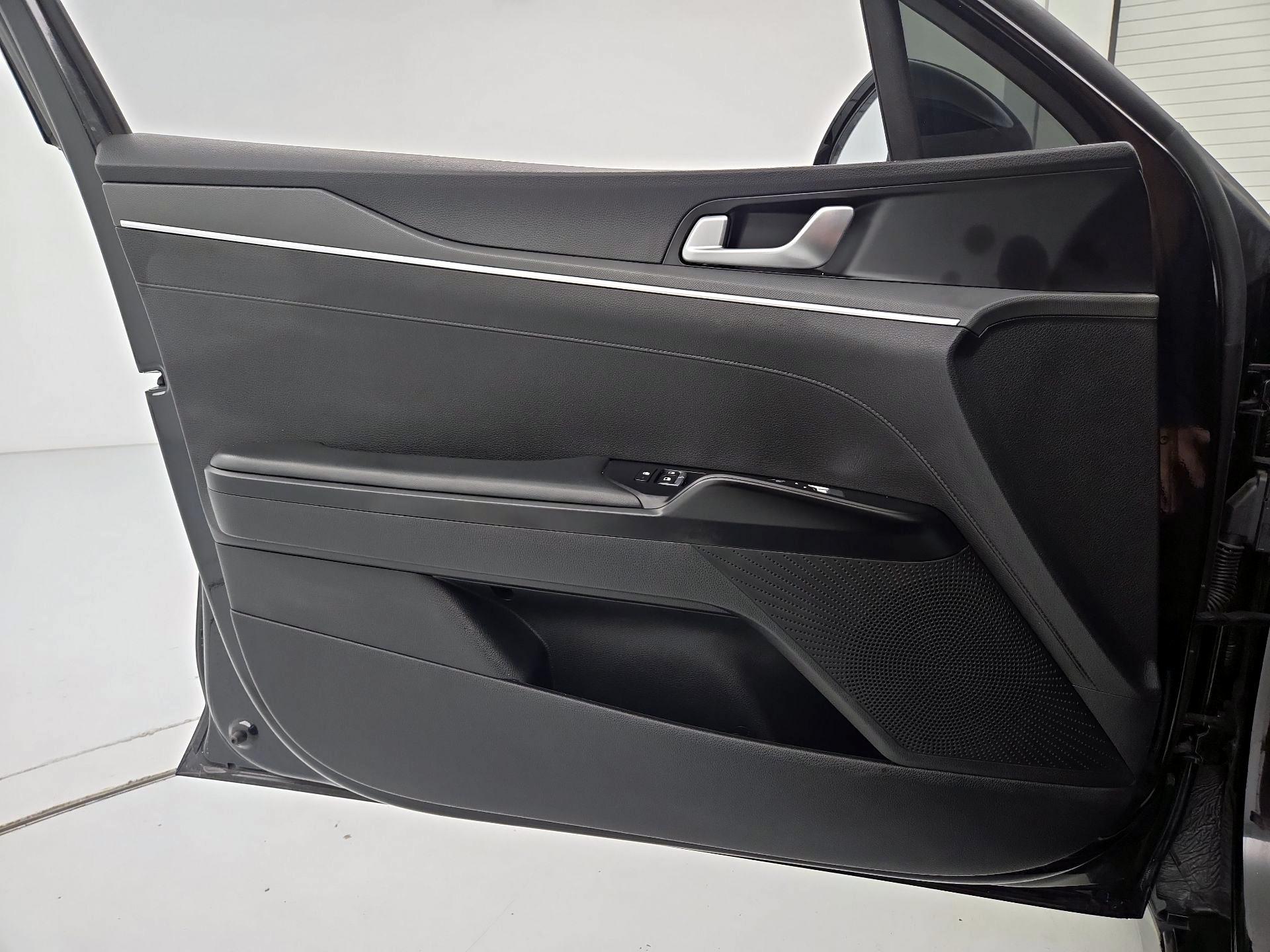 Thumbnail: 2022 Kia K5 - 12