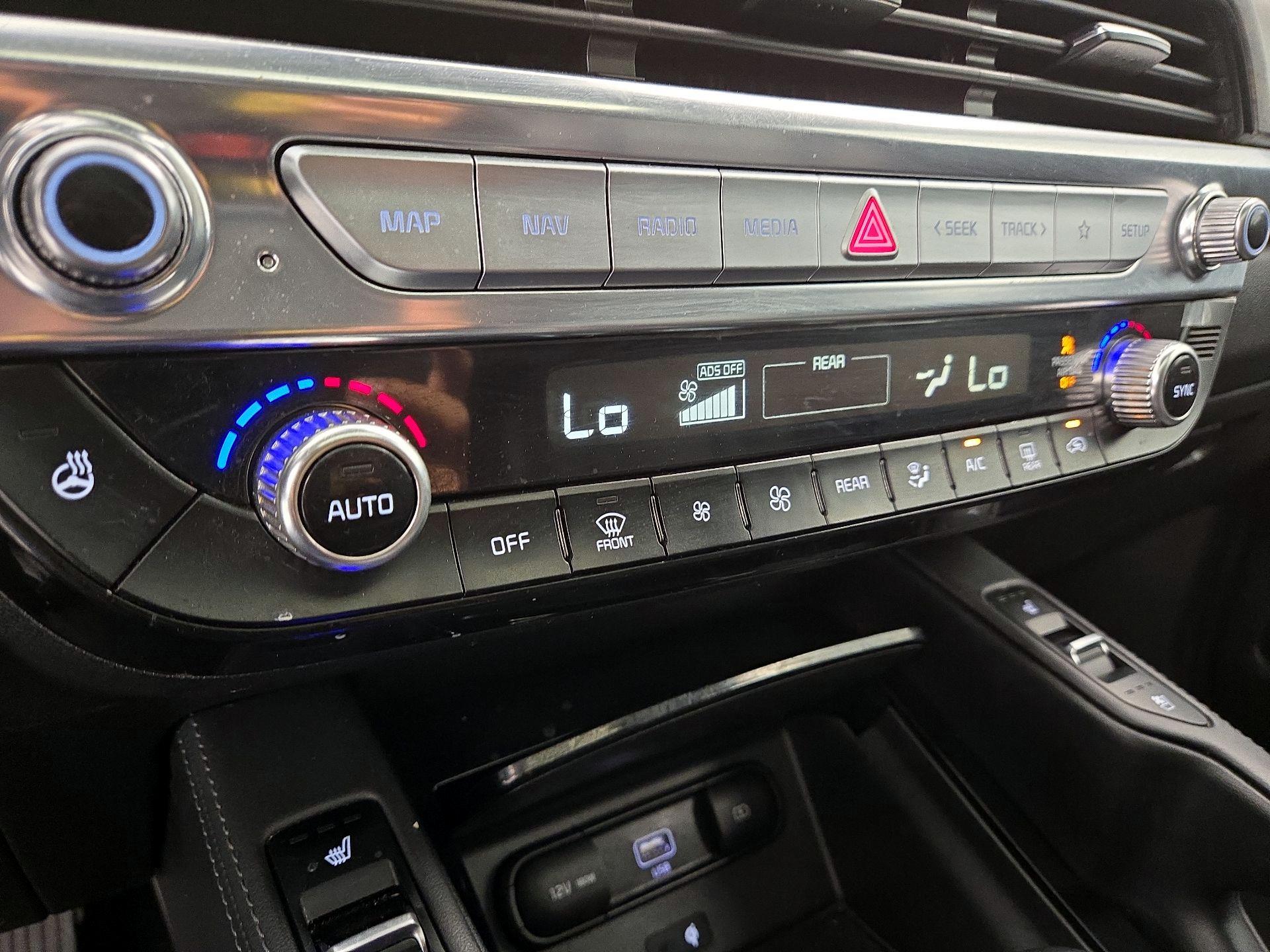 Thumbnail: 2022 Kia Telluride - 17