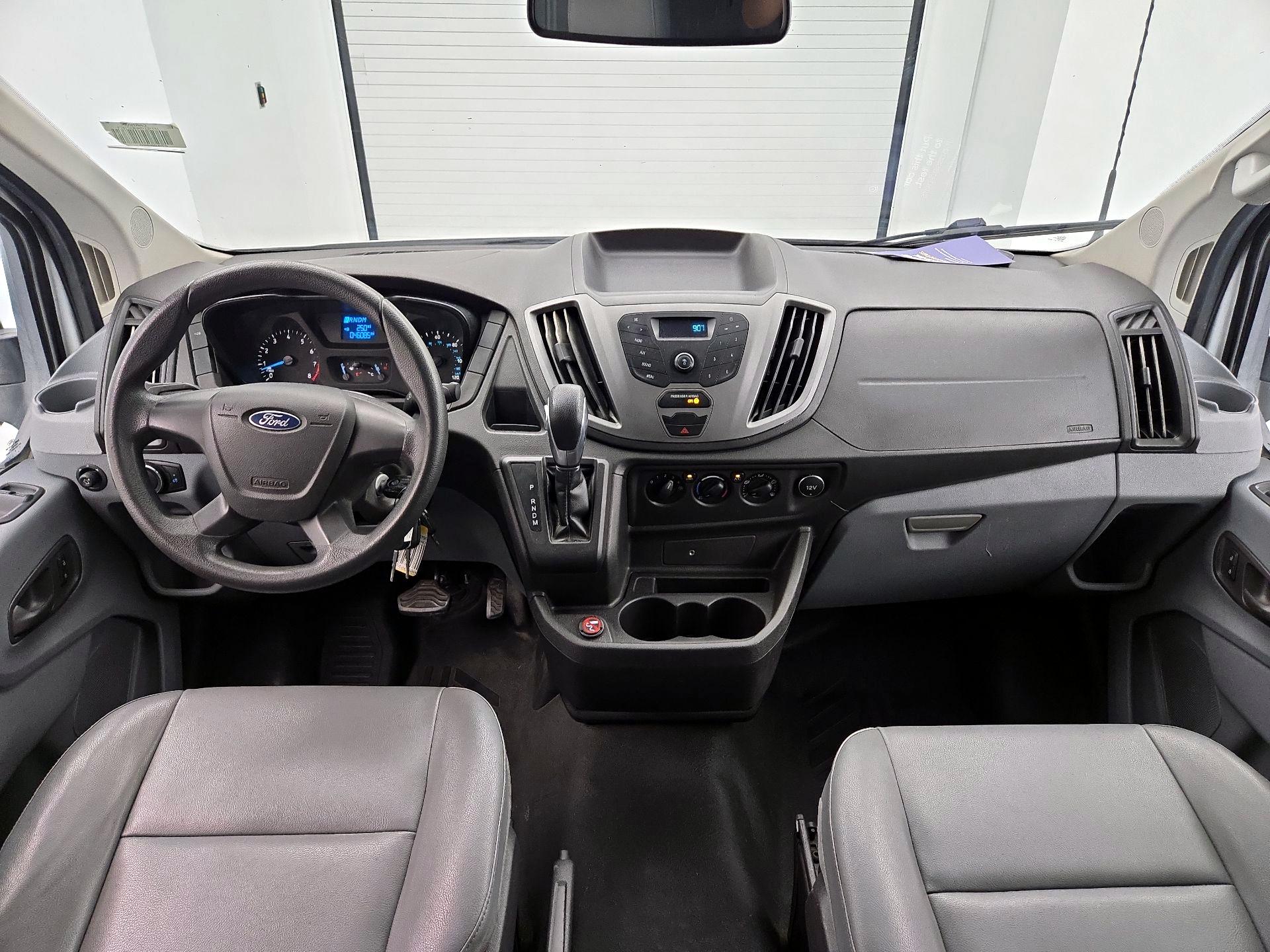 Thumbnail: 2017 Ford Transit Series - 9