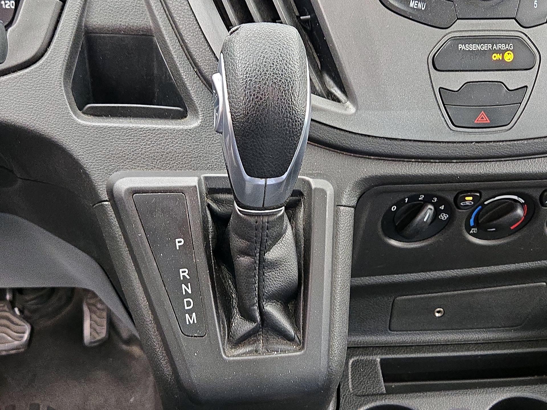 Thumbnail: 2017 Ford Transit Series - 17