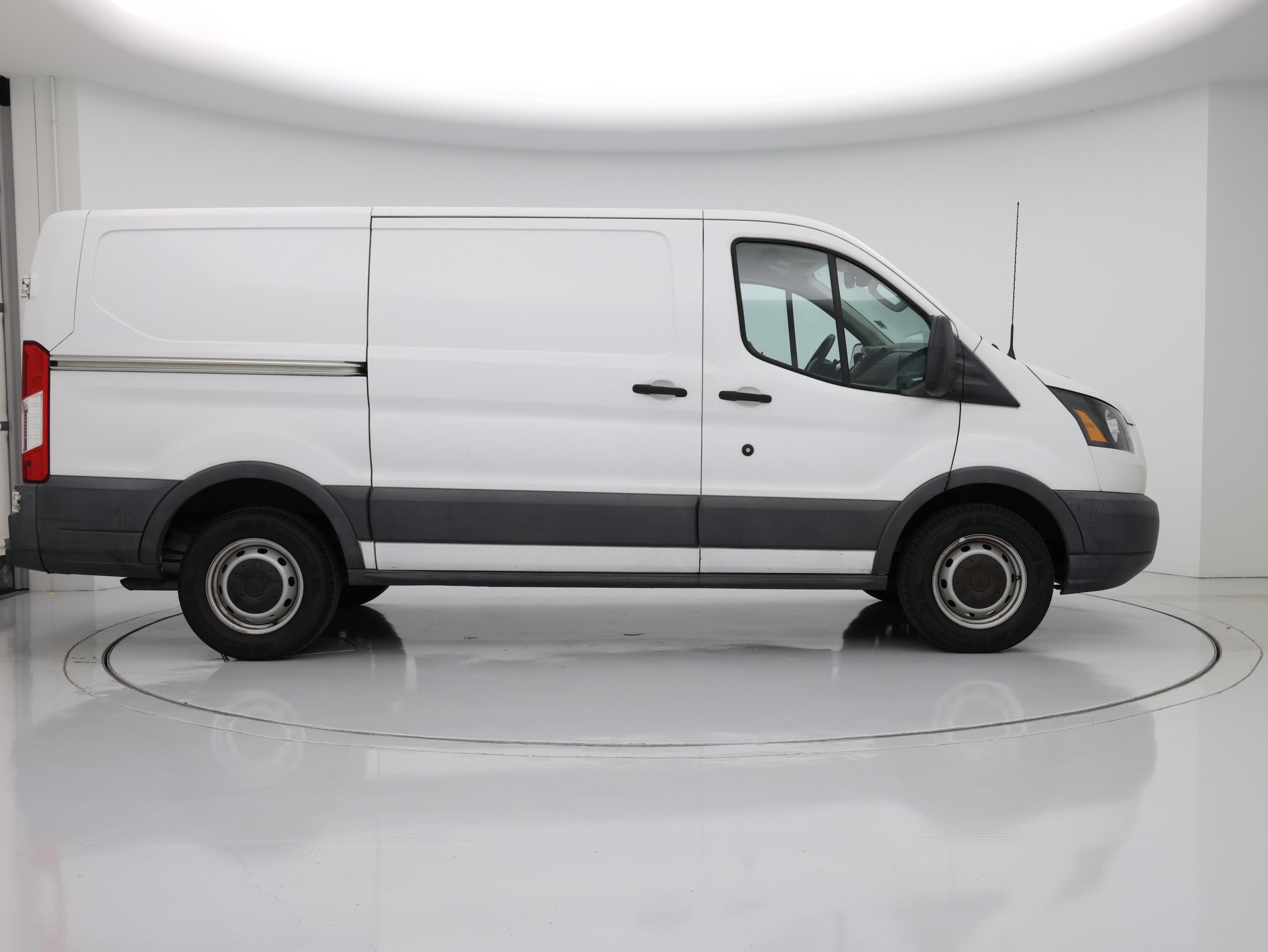 Thumbnail: 2017 Ford Transit Series - 7