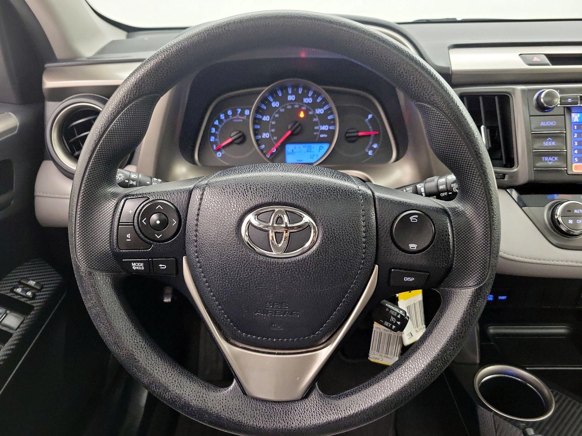 Thumbnail: 2013 Toyota RAV4 - 10