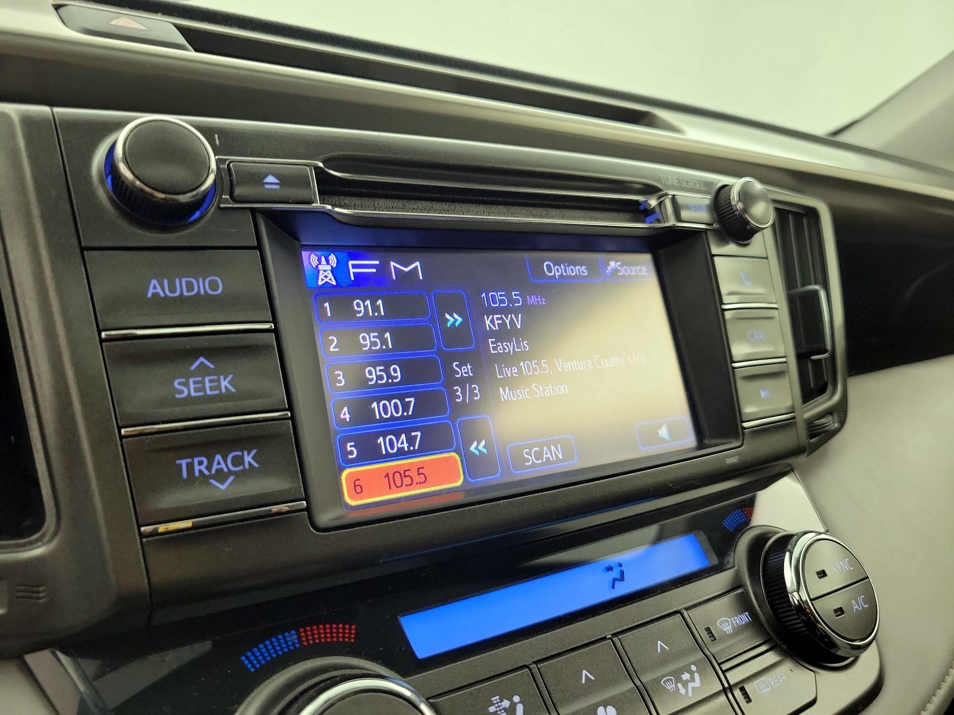 Thumbnail: 2013 Toyota RAV4 - 15