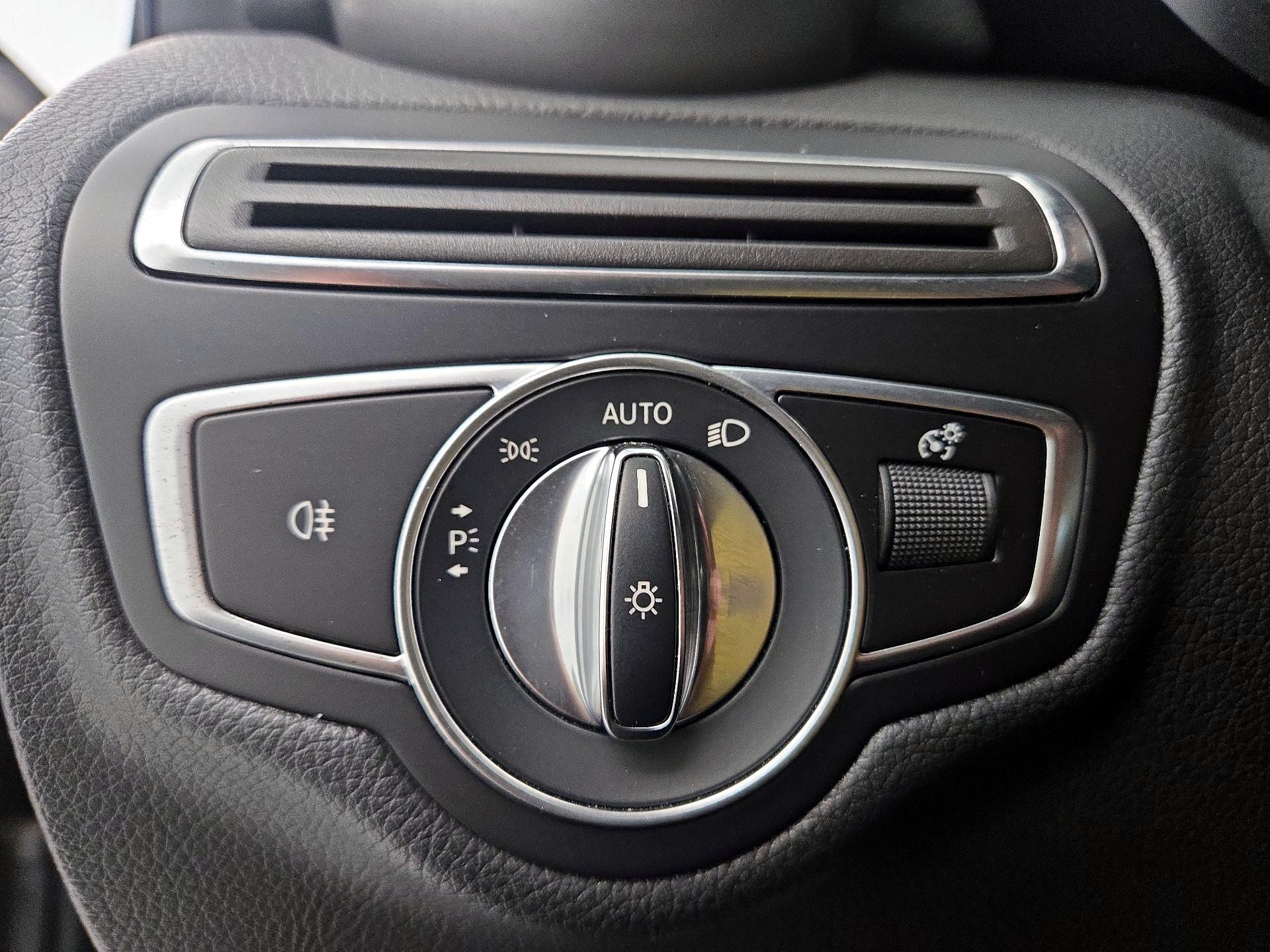 Thumbnail: 2019 Mercedes-Benz C-Class - 13