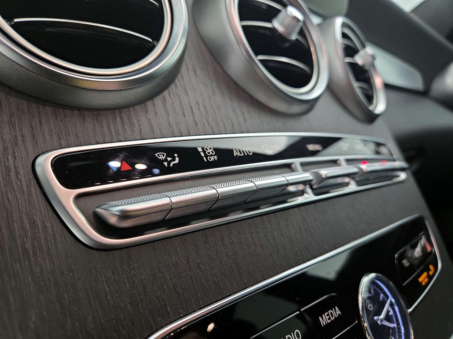 Thumbnail: 2019 Mercedes-Benz C-Class - 16