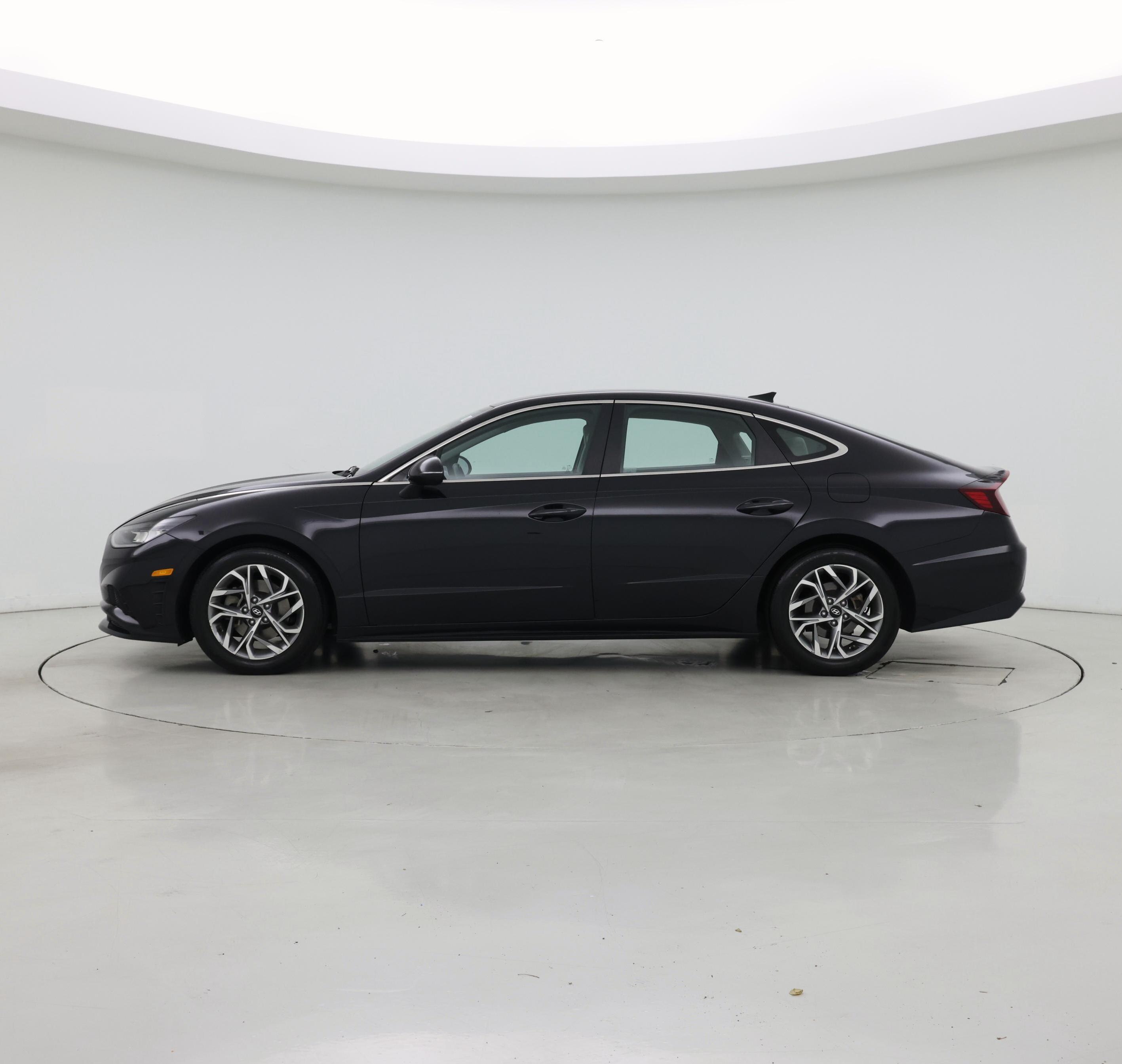 Thumbnail: 2023 Hyundai Sonata - 3