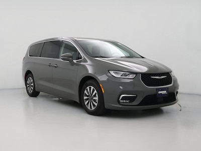 2022 Chrysler Pacifica Hybrid Touring L -
                Saint Louis, MO