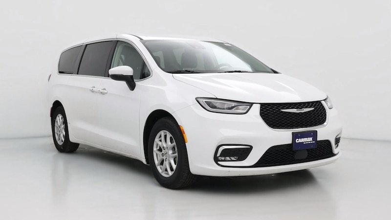 2023 Chrysler Pacifica Touring L Hero Image