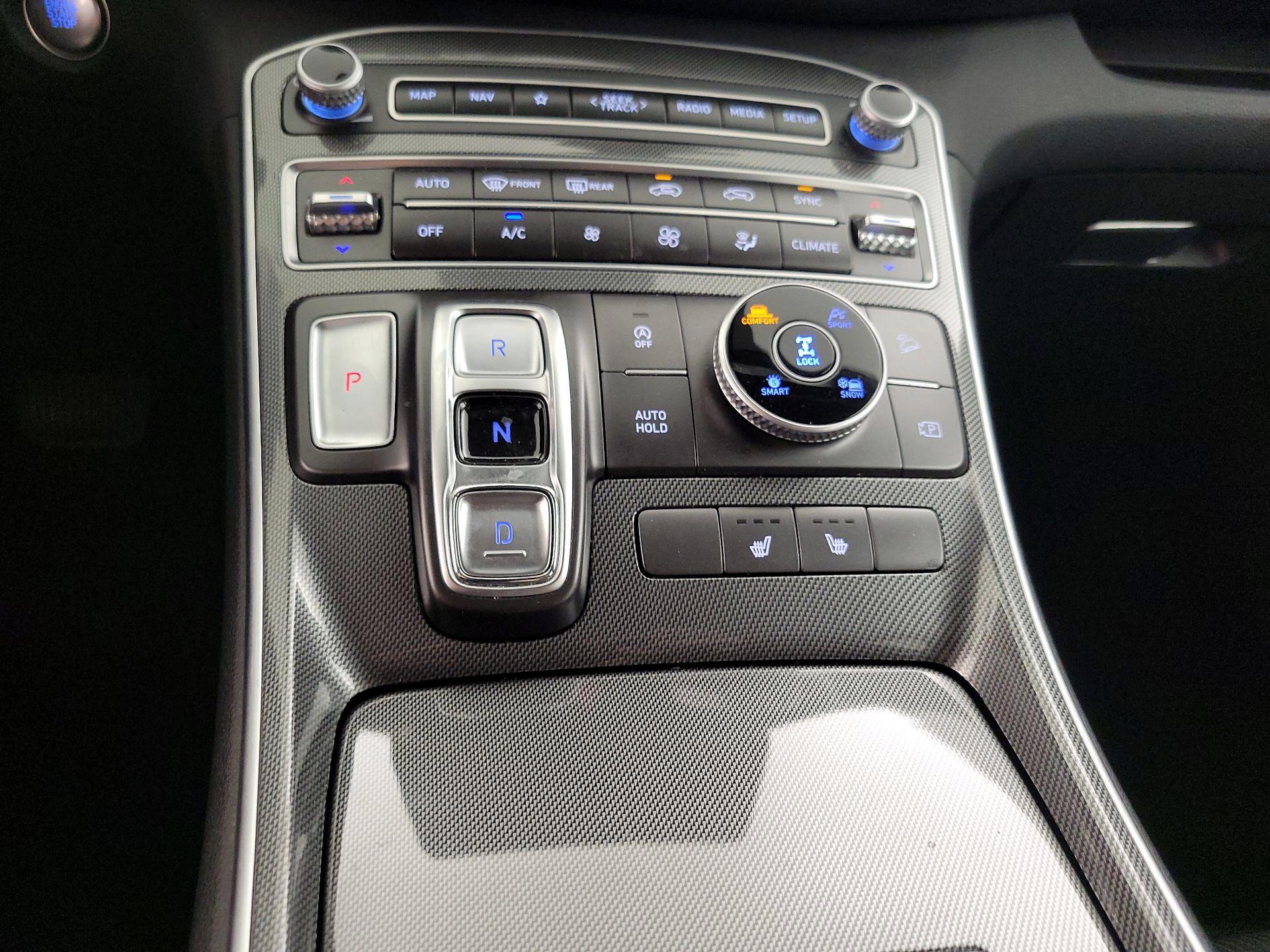 Thumbnail: 2023 Hyundai Santa Fe - 18