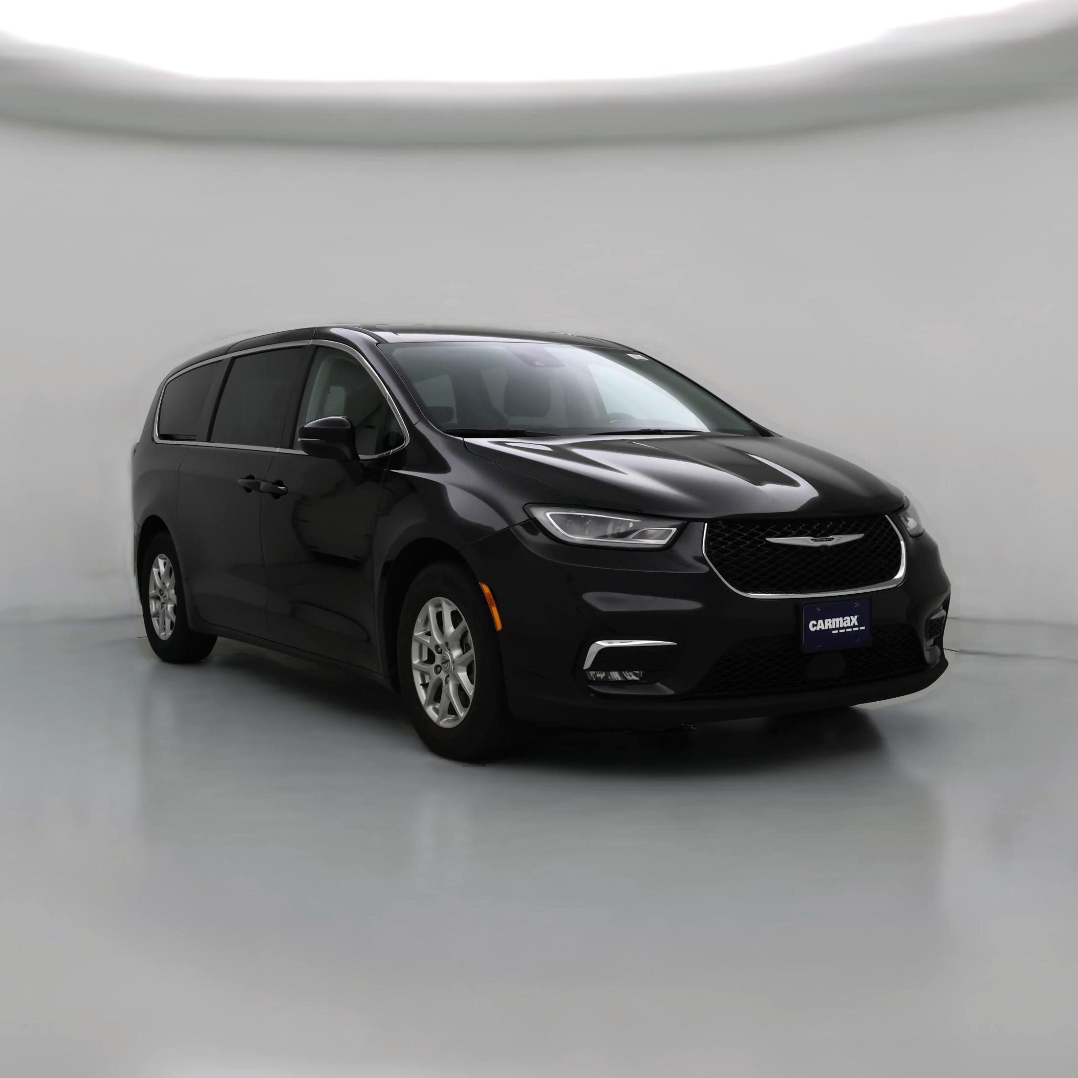 Thumbnail: 2023 Chrysler Pacifica - 1