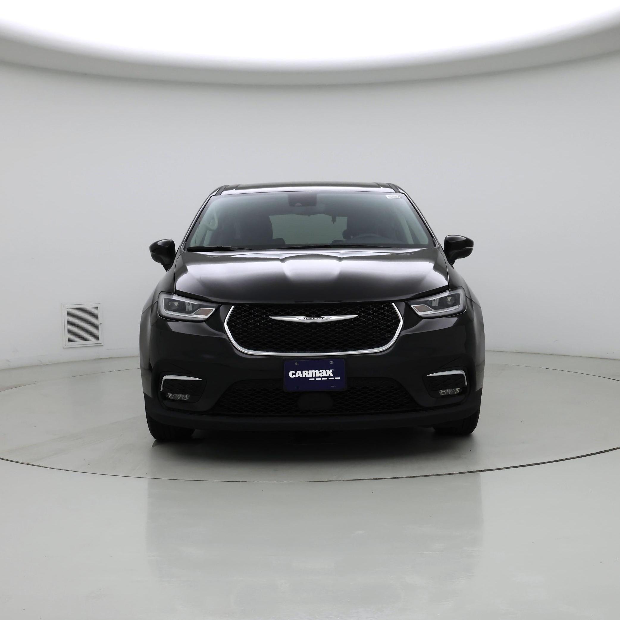 Thumbnail: 2023 Chrysler Pacifica - 5