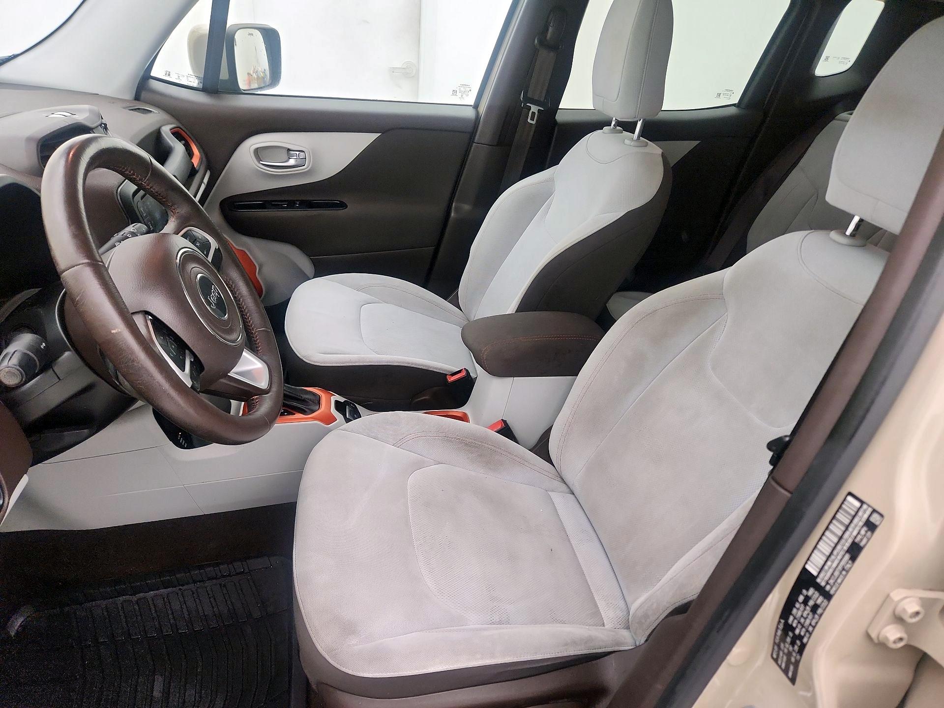 Thumbnail: 2015 Jeep Renegade - 11