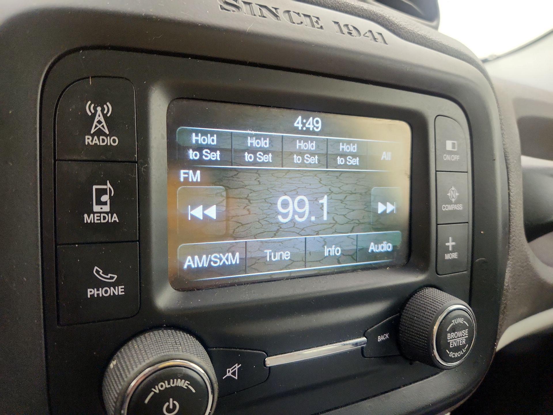 Thumbnail: 2015 Jeep Renegade - 15