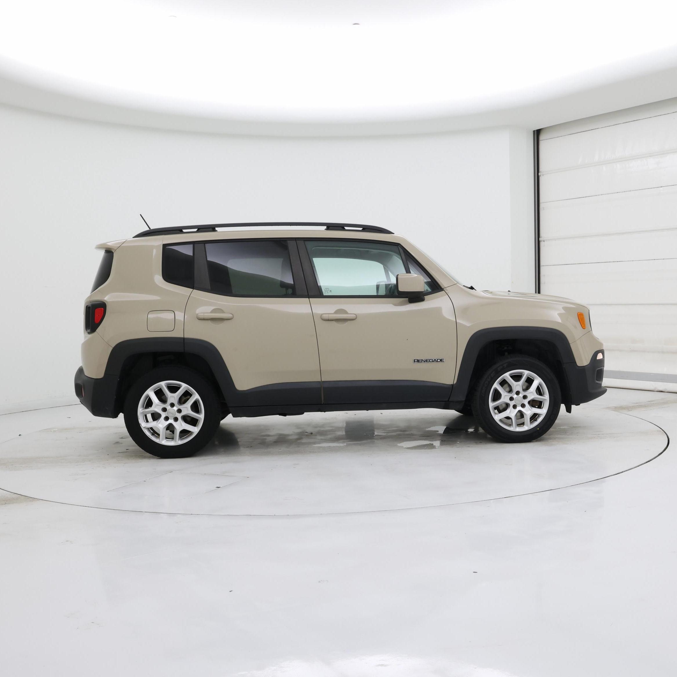 Thumbnail: 2015 Jeep Renegade - 7
