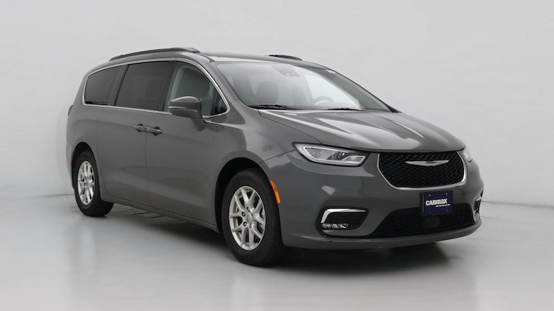 2022 Chrysler Pacifica Touring L Hero Image